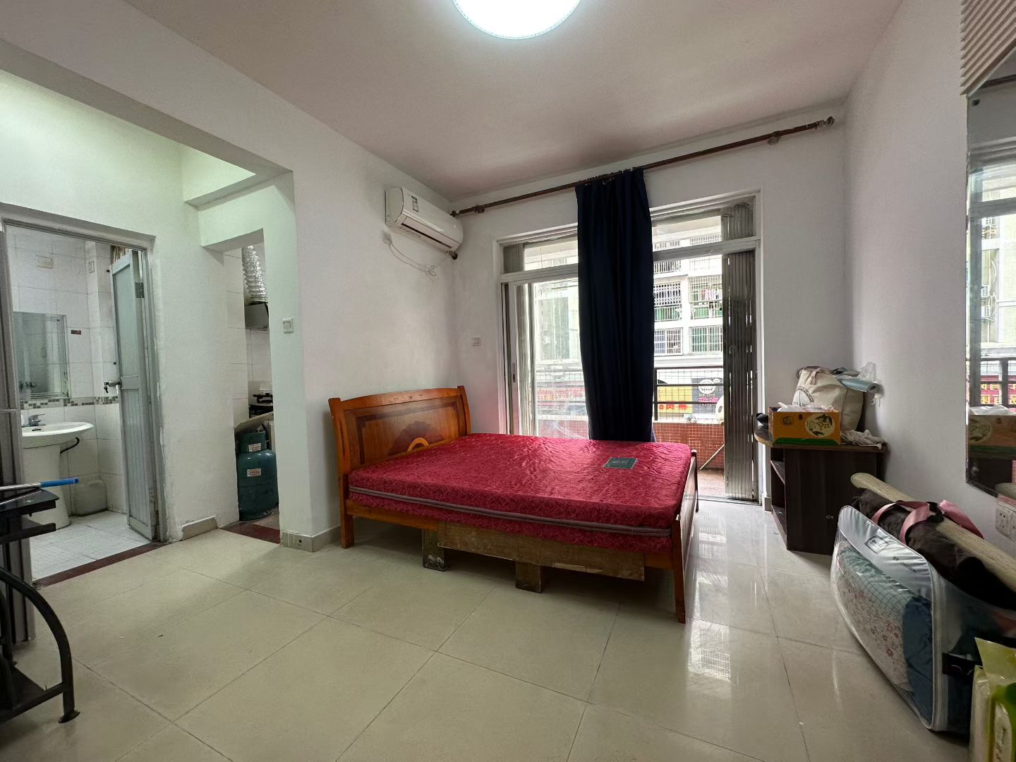 金河湾小区环境优雅，