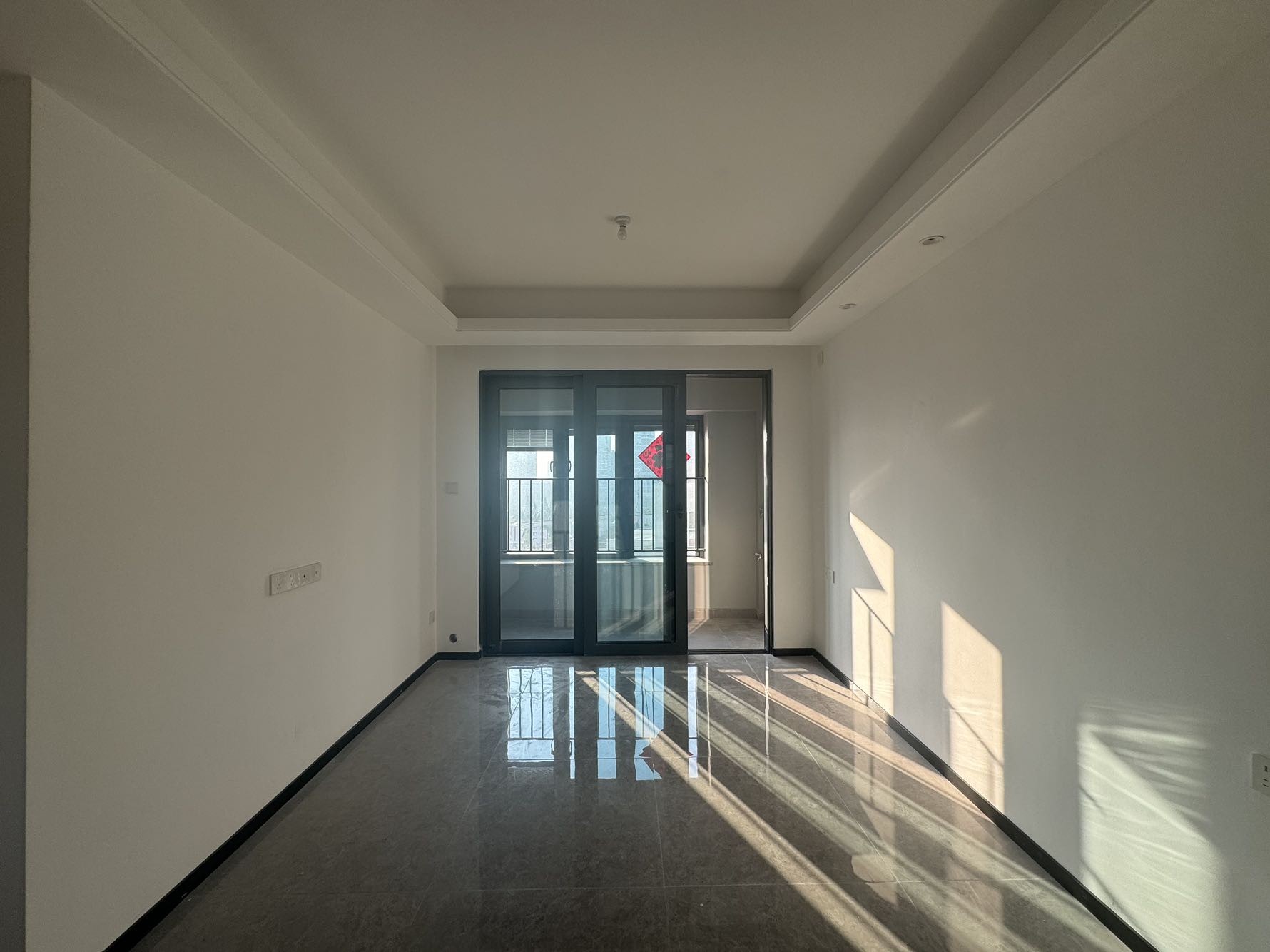 龙光玖云汇精装南向2室2厅房源-珠海龙光玖云汇二手房