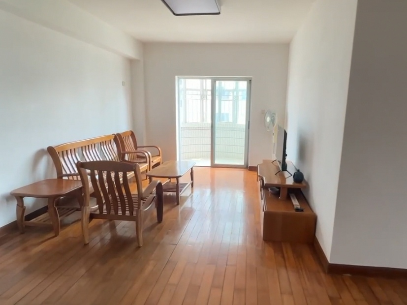 电影大厦 3房2厅2卫 112㎡