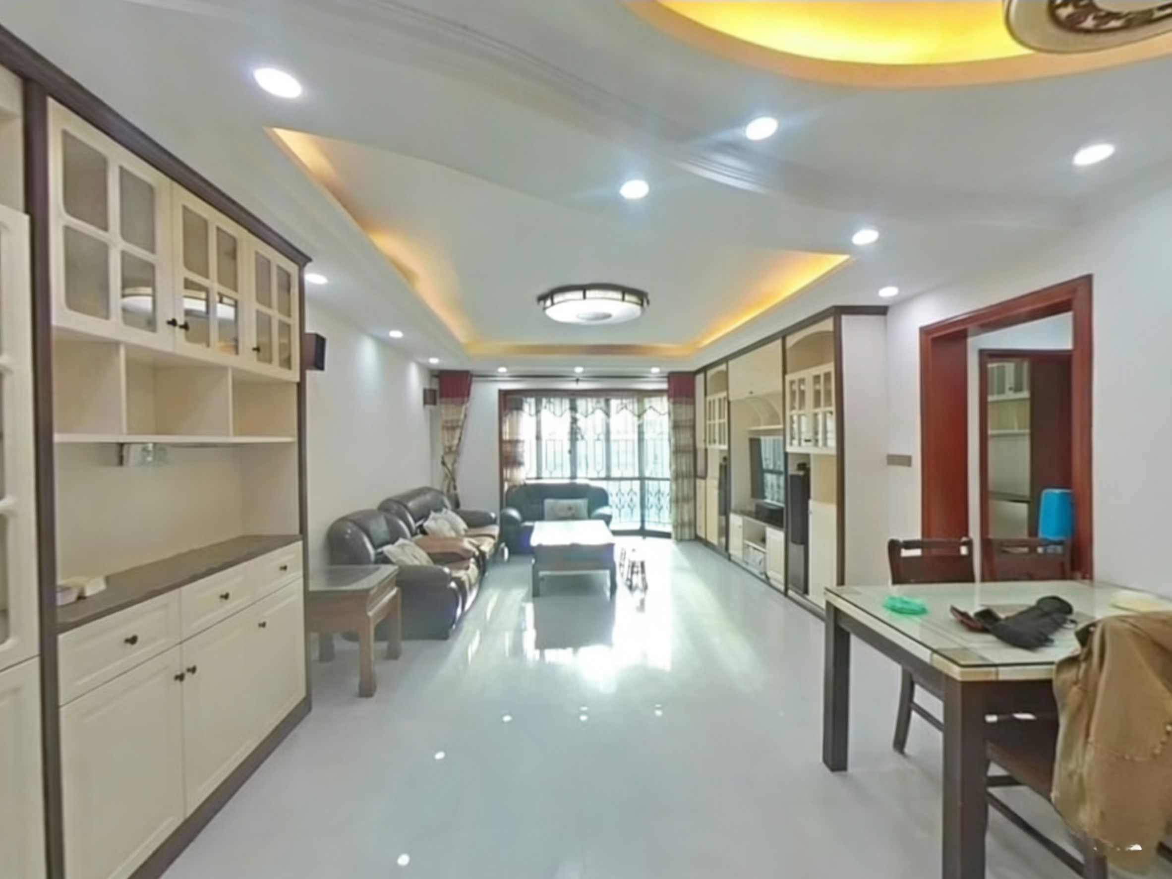 弘雅花园三区，居家大三房，电梯看房，看小区花园-深圳弘雅花园三期租房