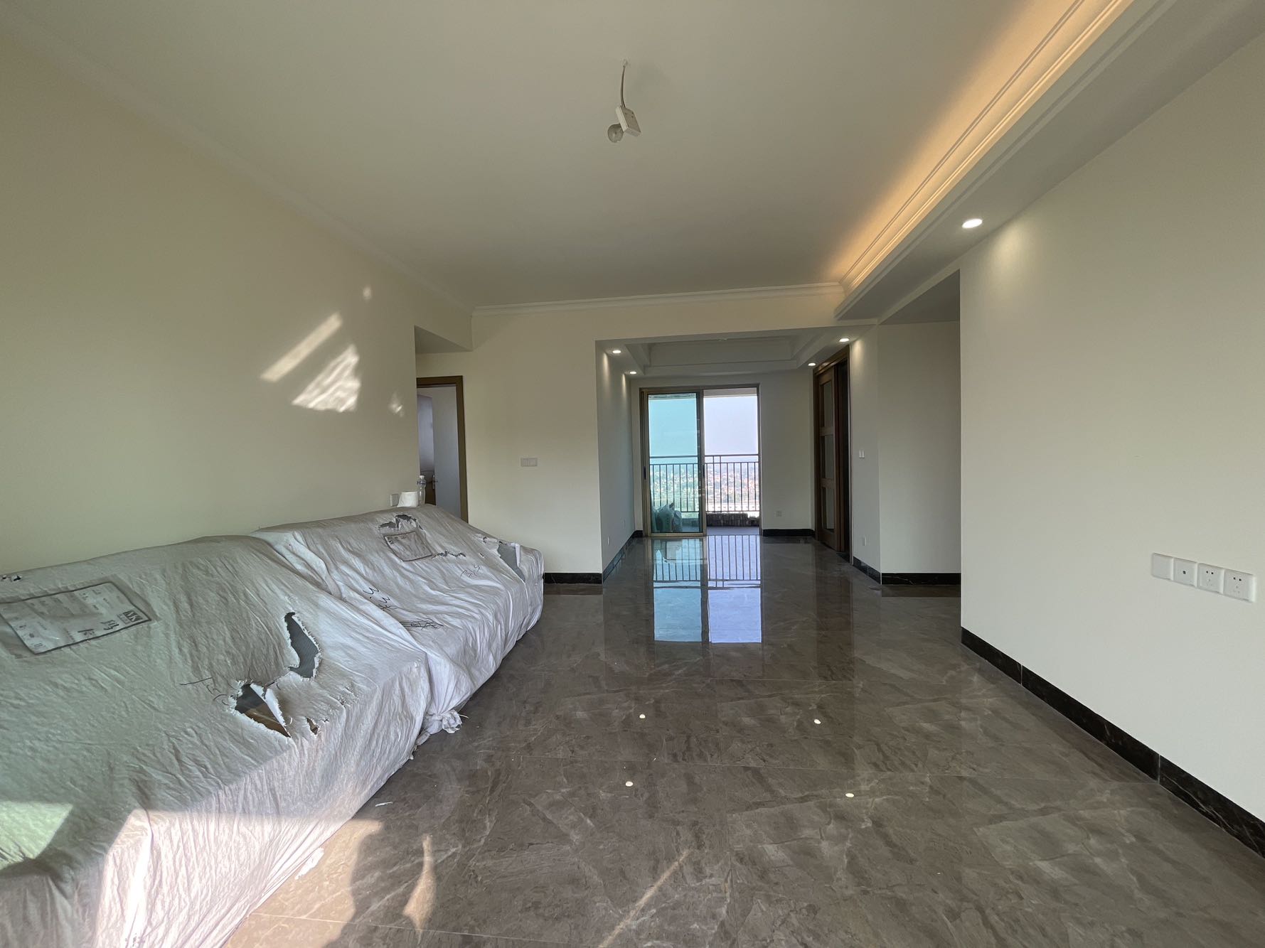 骏景湾星悦 4房2厅2卫 129㎡-江门骏景湾星悦二手房