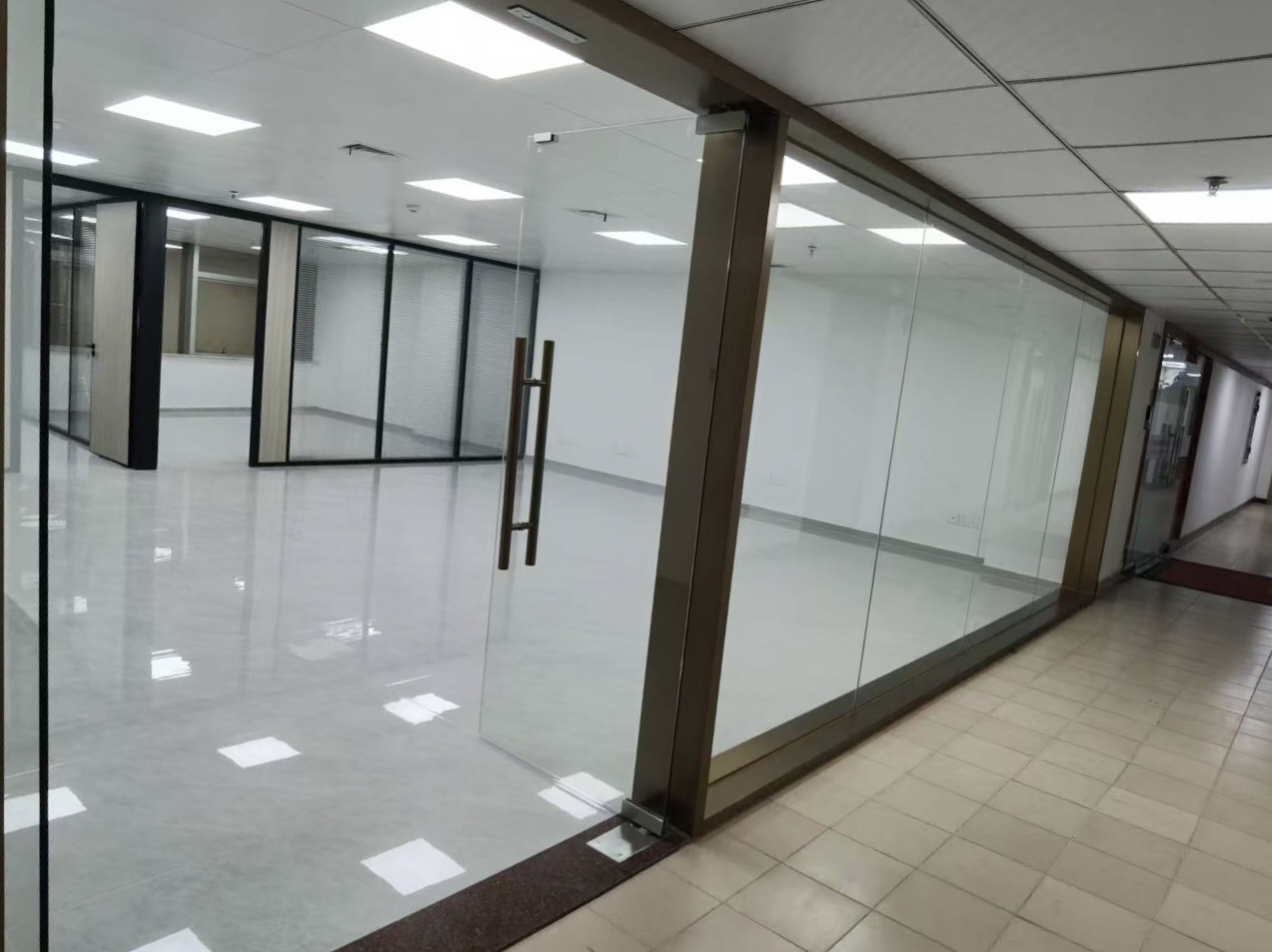 宝安广场大厦 写字楼 131.8㎡