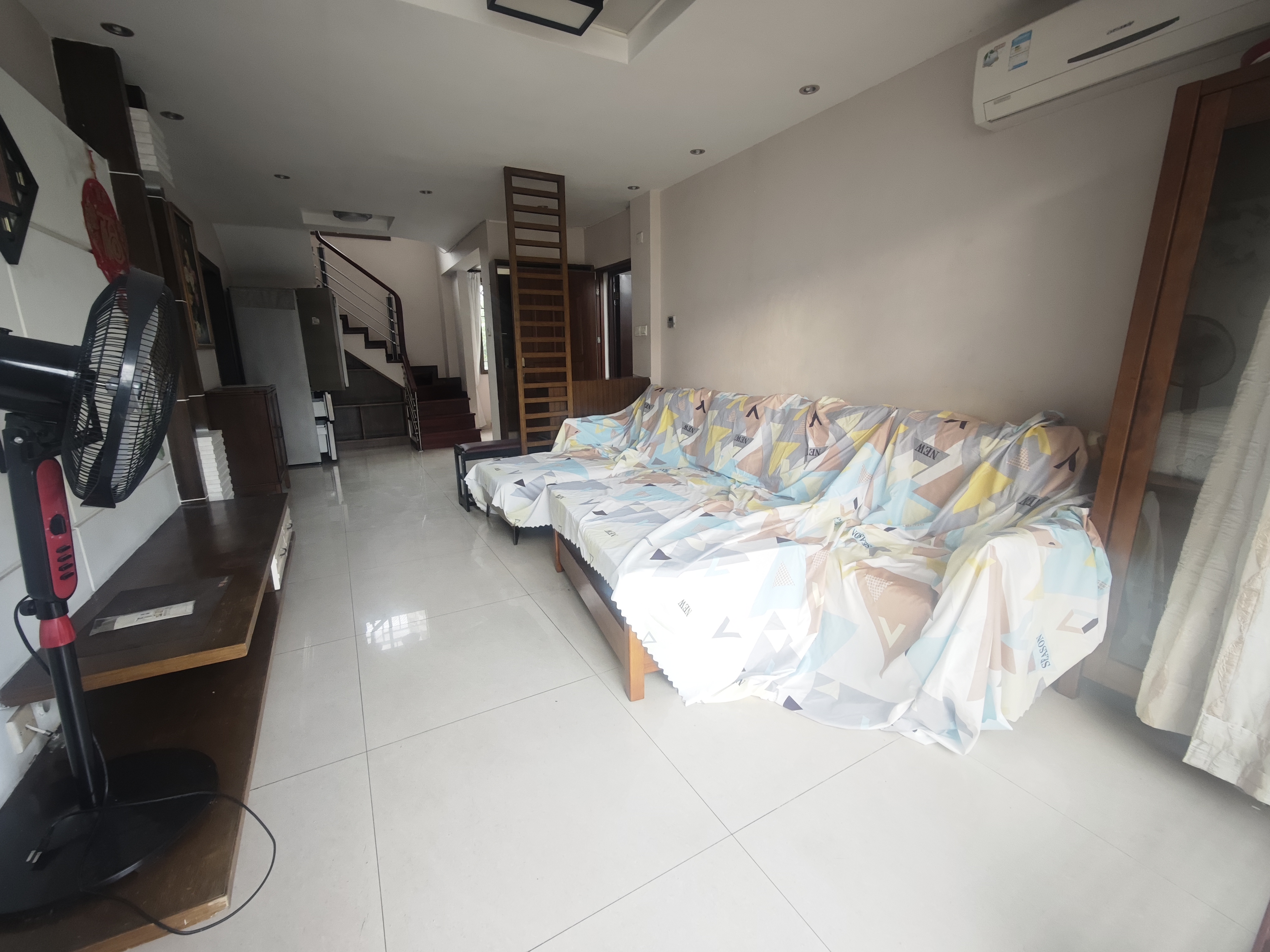 知春里 4房2厅1卫 82.99㎡