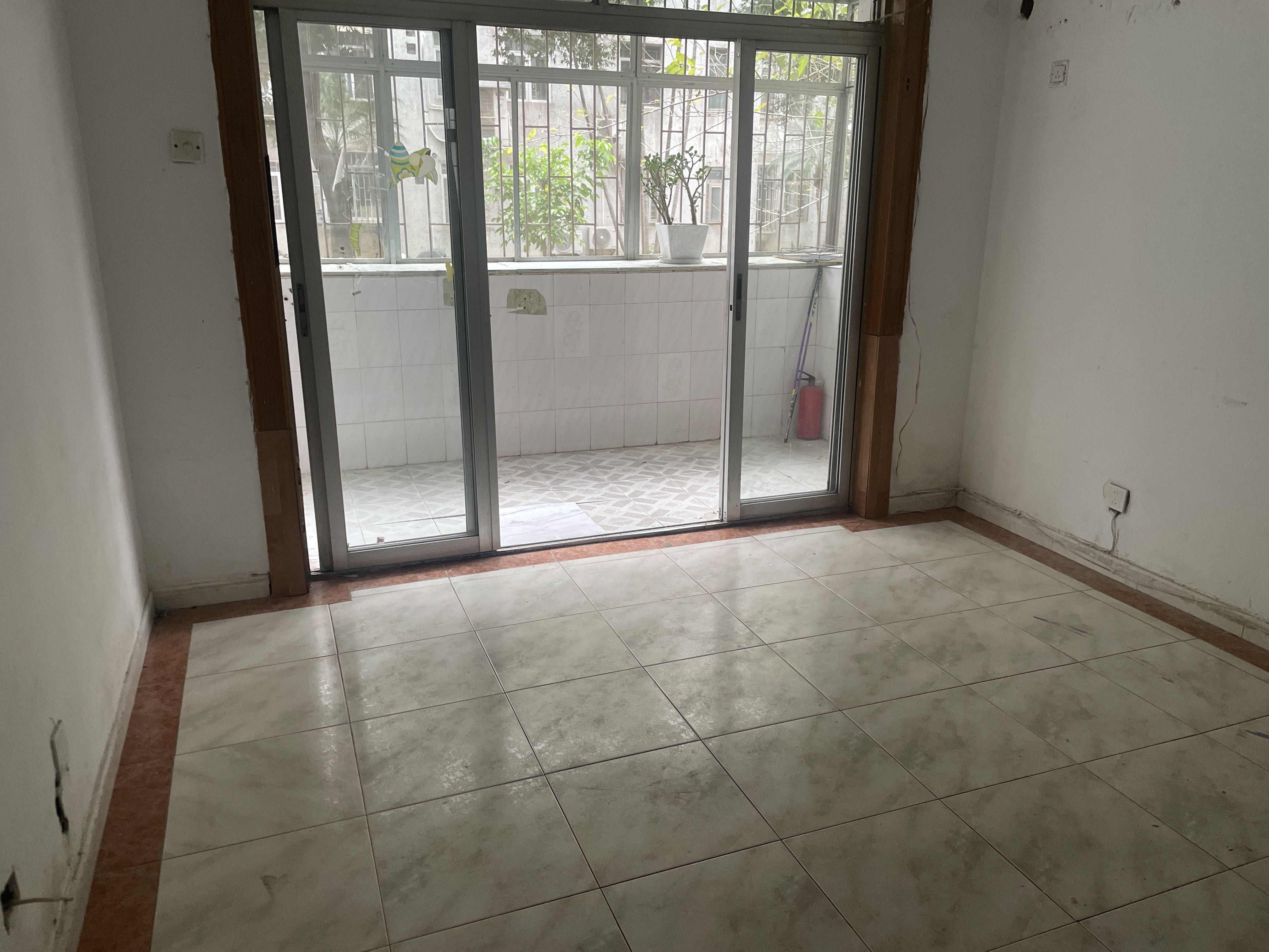 南北通双阳台三房-佛山莲花北村租房