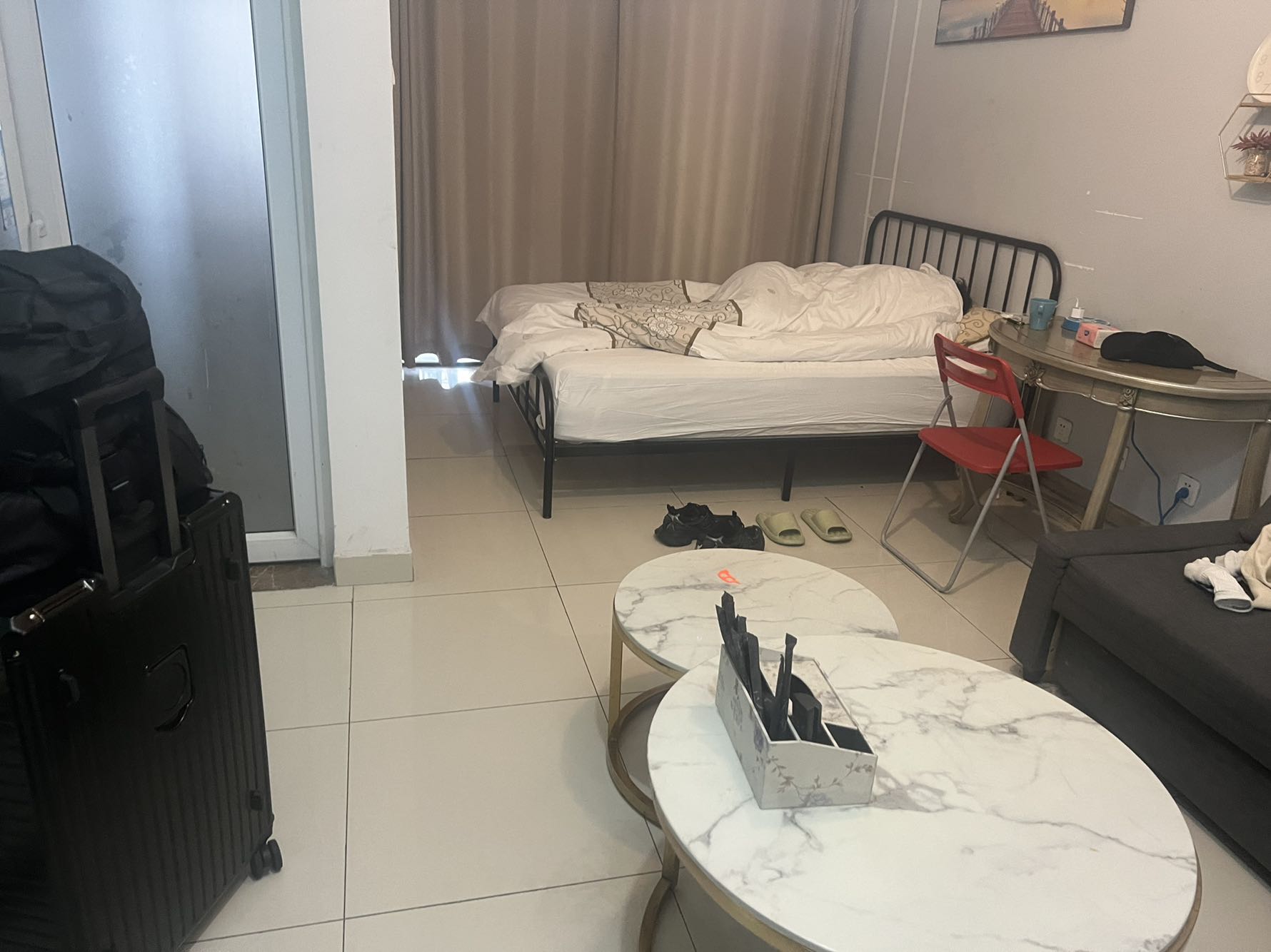 全新装修未入住！业主诚意出售！价格可谈！性价比高