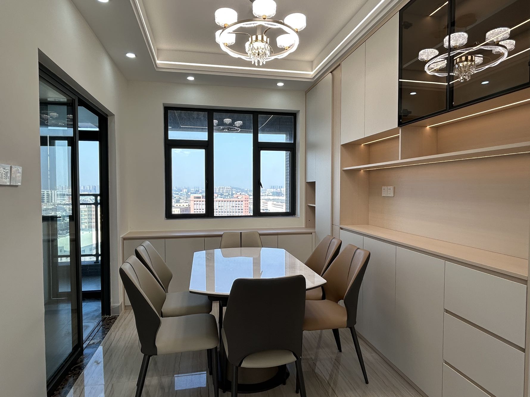 海雅君悦 3房2厅2卫 119.93㎡