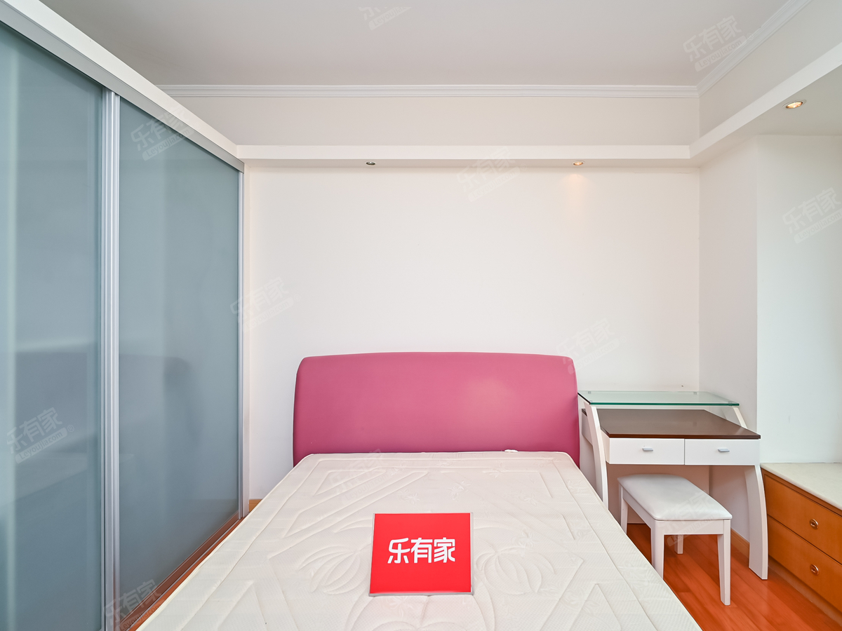 开发区凯茵豪园2室2厅，拎包入住，70年产权，一站式生活圈