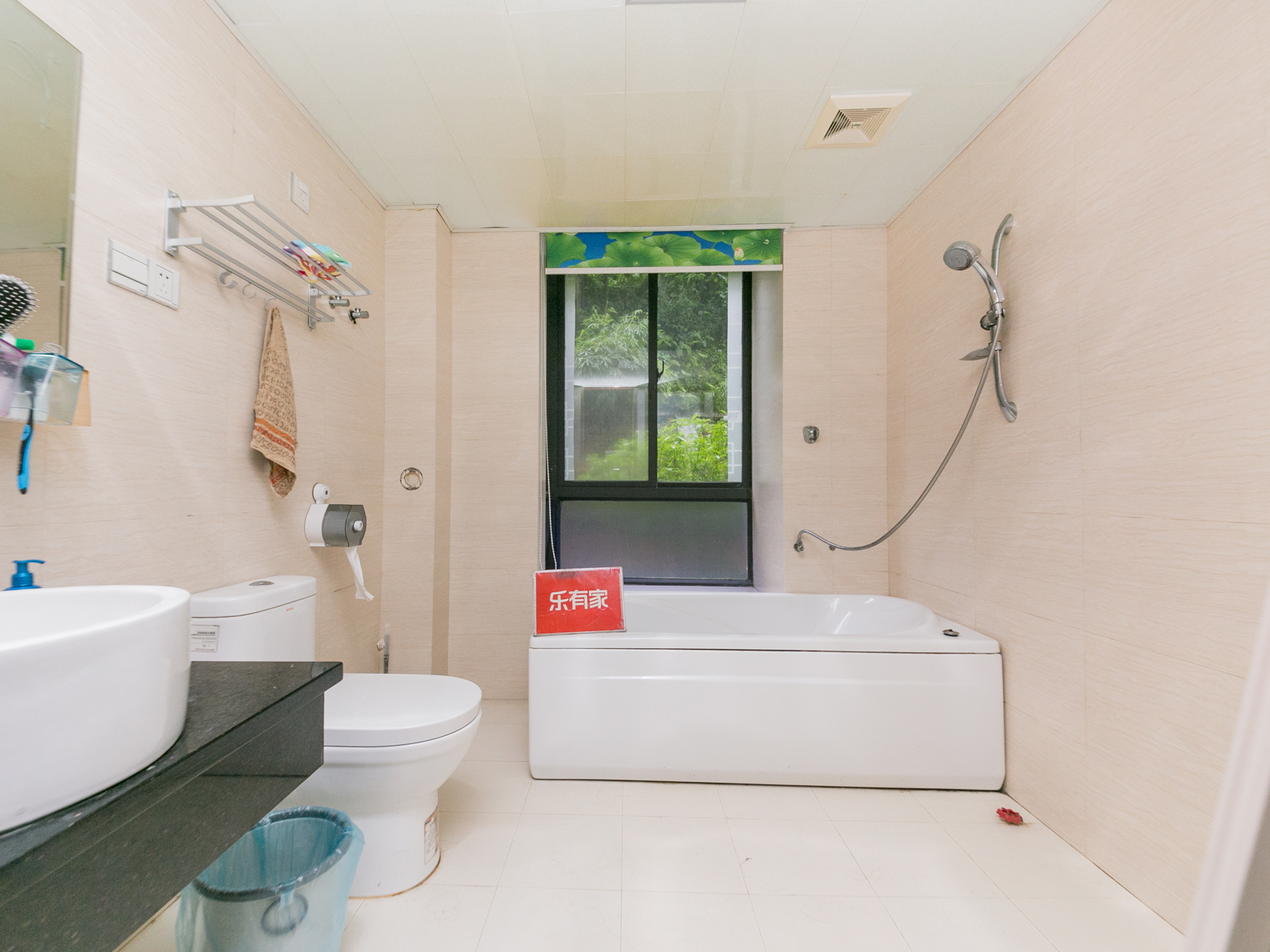 南山公馆一期 3房2厅2卫 140.81㎡