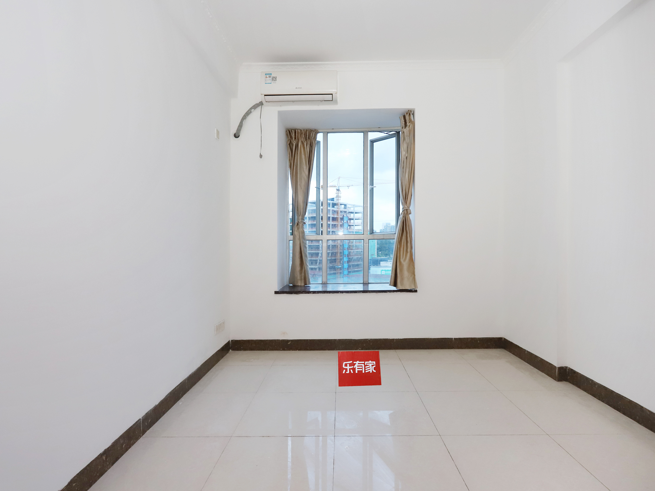 财富世家 4房2厅2卫 131.62㎡