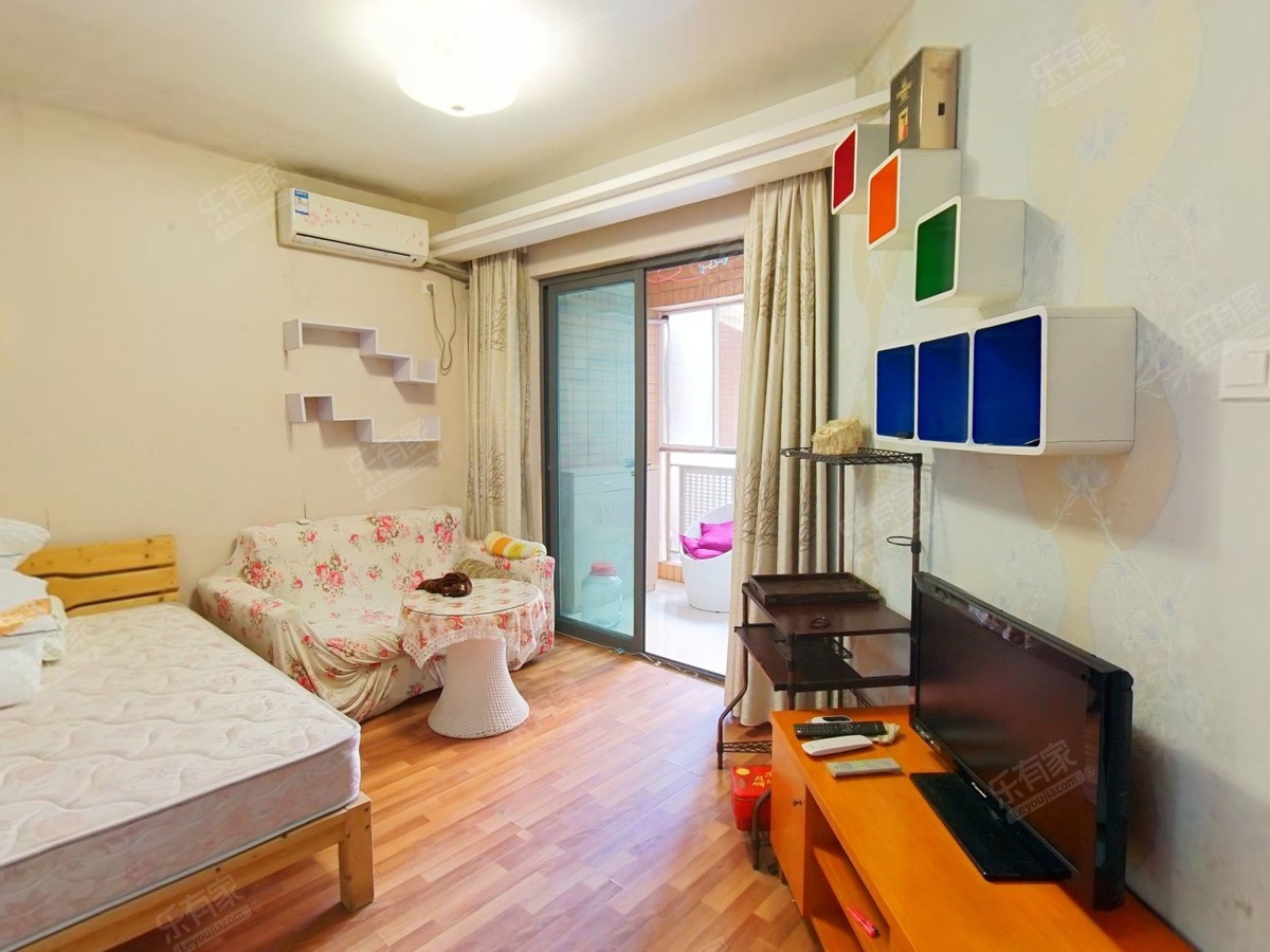 精装安静的汇港名苑，拎包入住高性价比