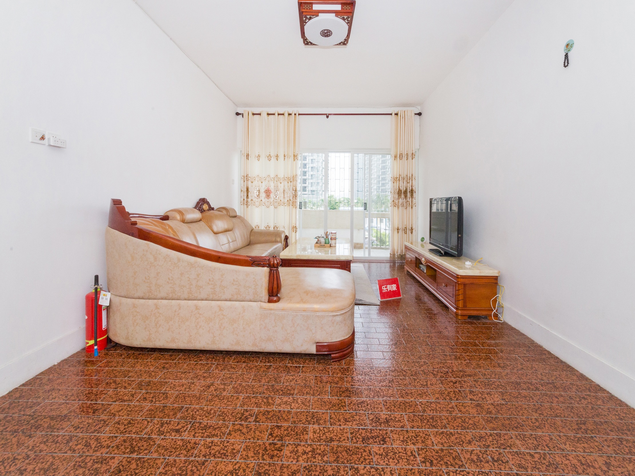 海滨花园(蛇口) 4房2厅2卫 130㎡