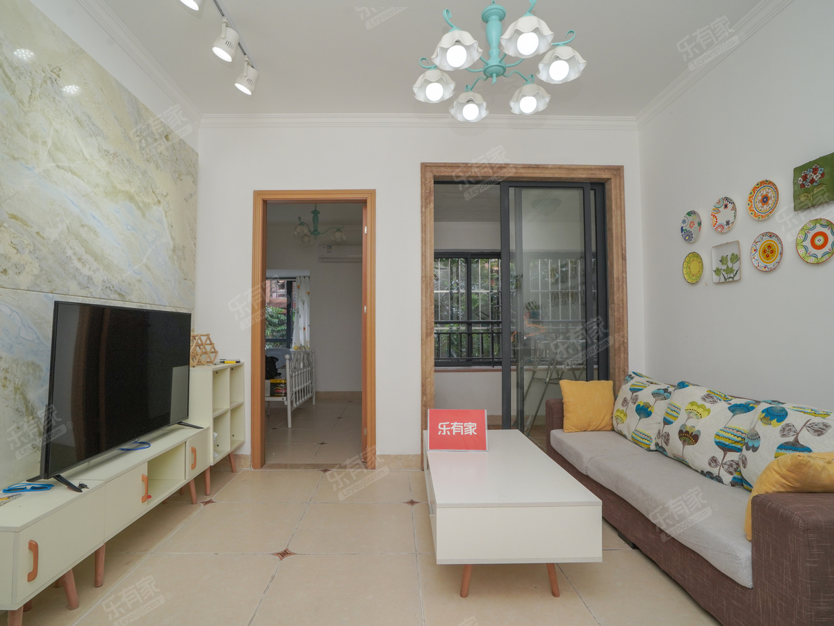悦盈新城 东南 普装 3室 2厅 91.75m²