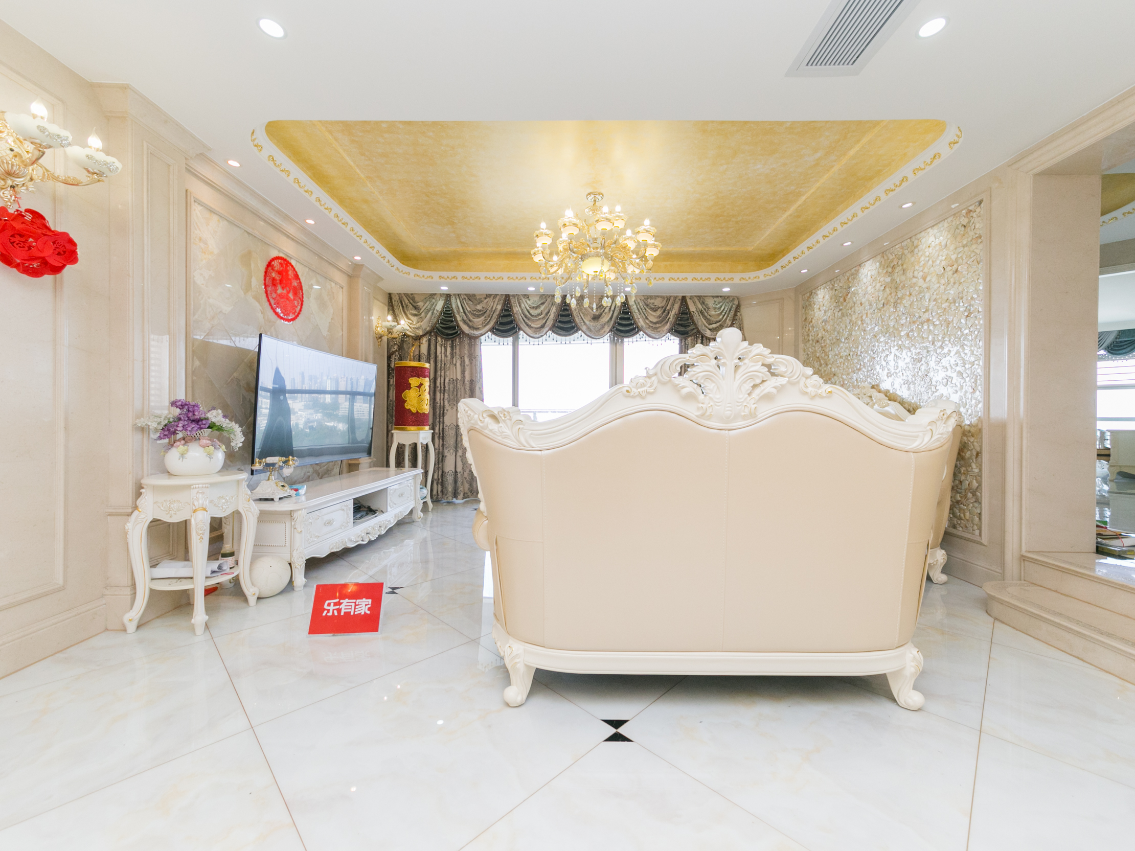 万科金域蓝湾精装修4居室，采光通风好，看深圳湾海景，安静