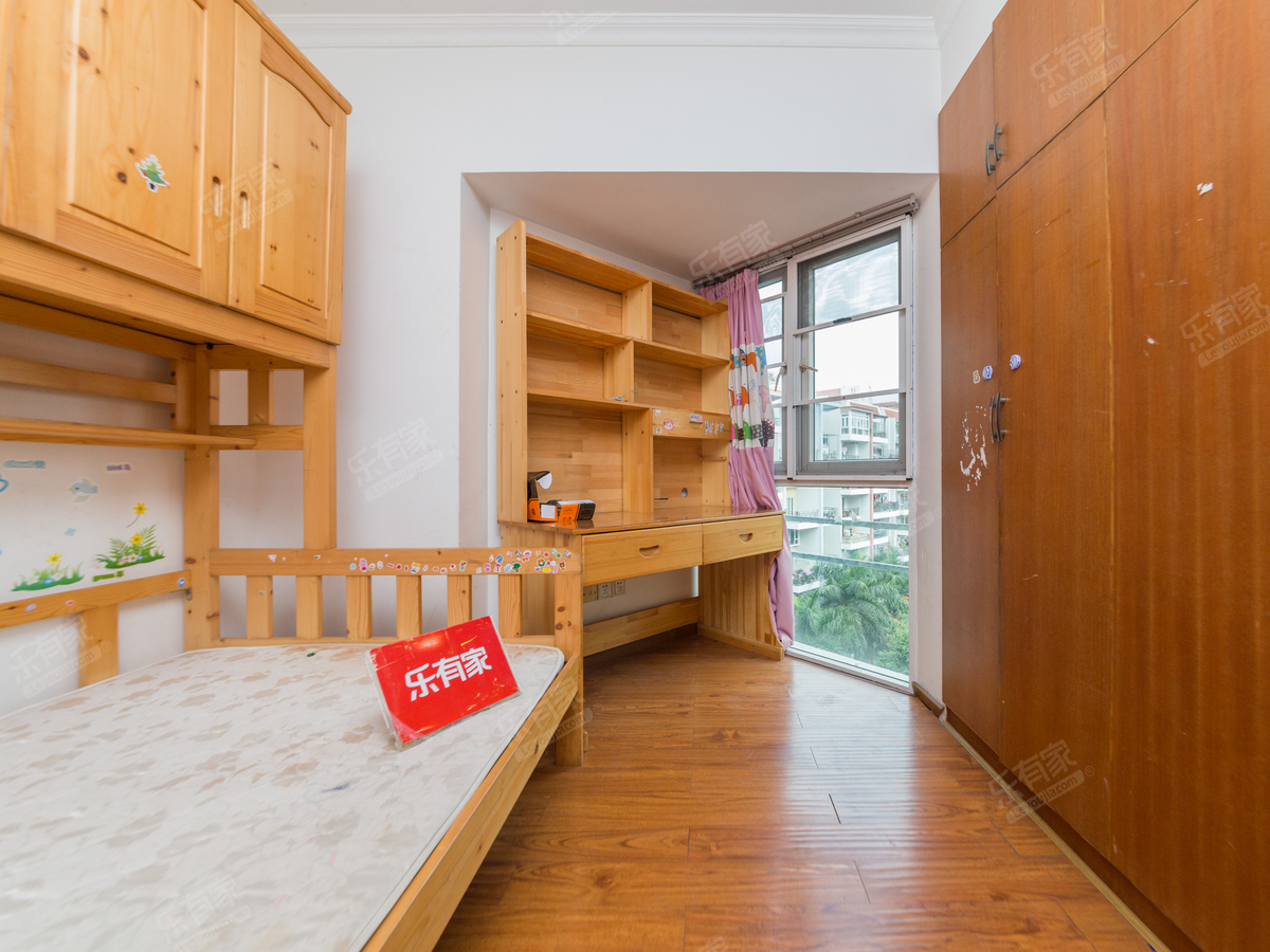 阳光棕榈园三期 3房2厅1卫 83.57㎡