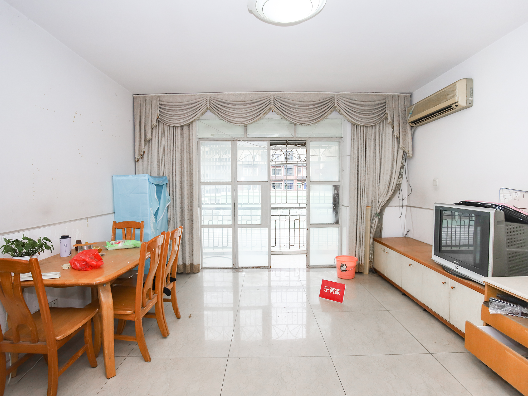 地铁口精装3房业主急租随时看房-深圳金庸阁一期租房