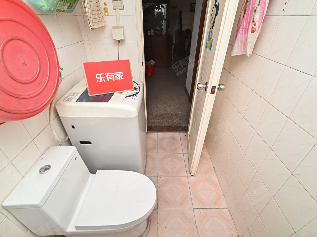 花园新村一期厕所-1