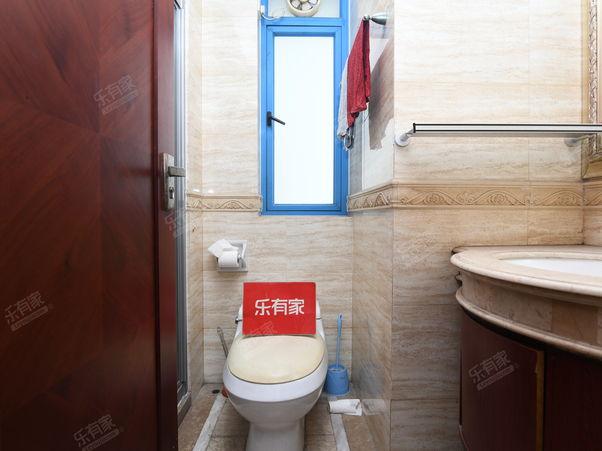 锦绣银湾厕所-1