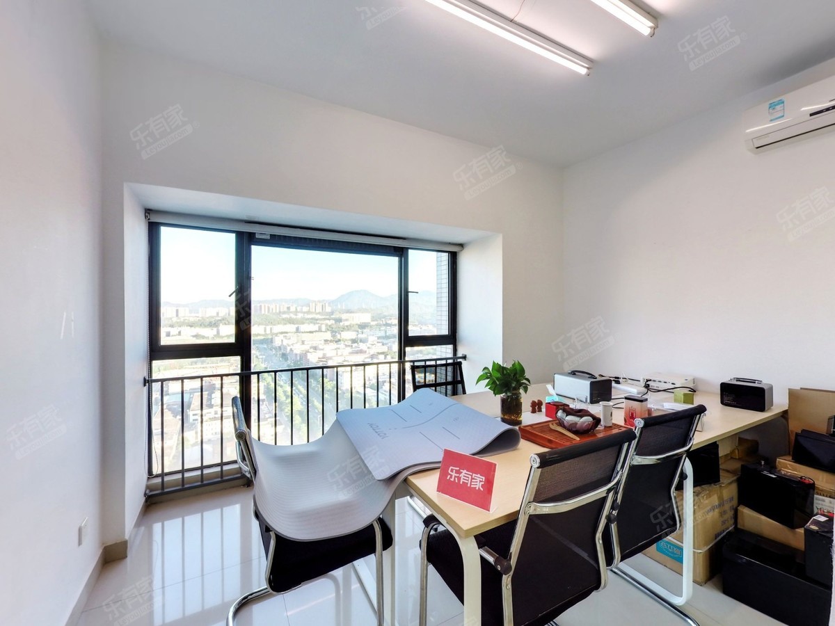 风临国际中心 1房0厅1卫 47.62㎡