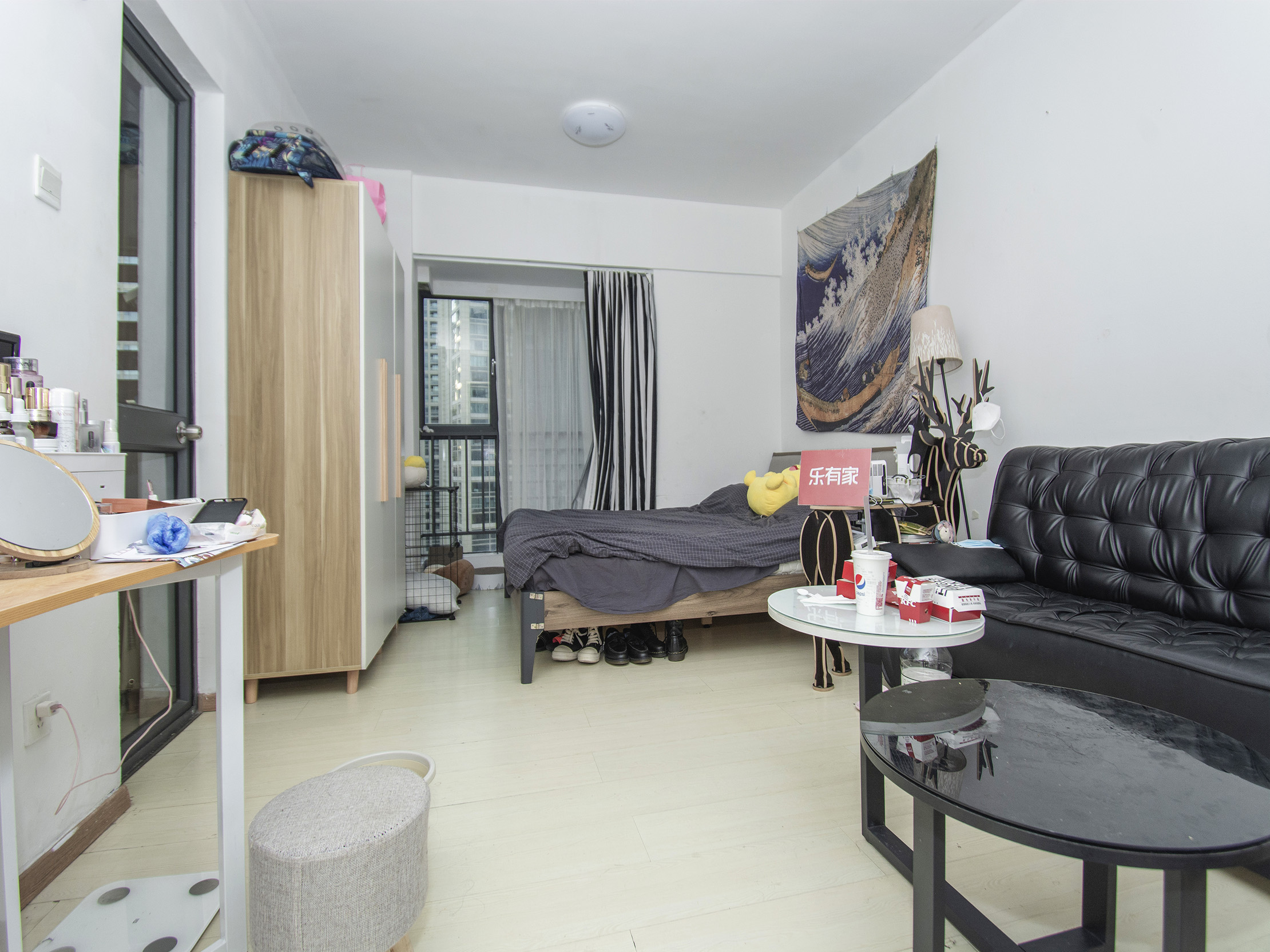 岗厦北06年小区大一房出售