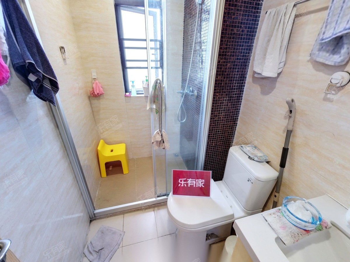 中惠松湖城二期厕所-1