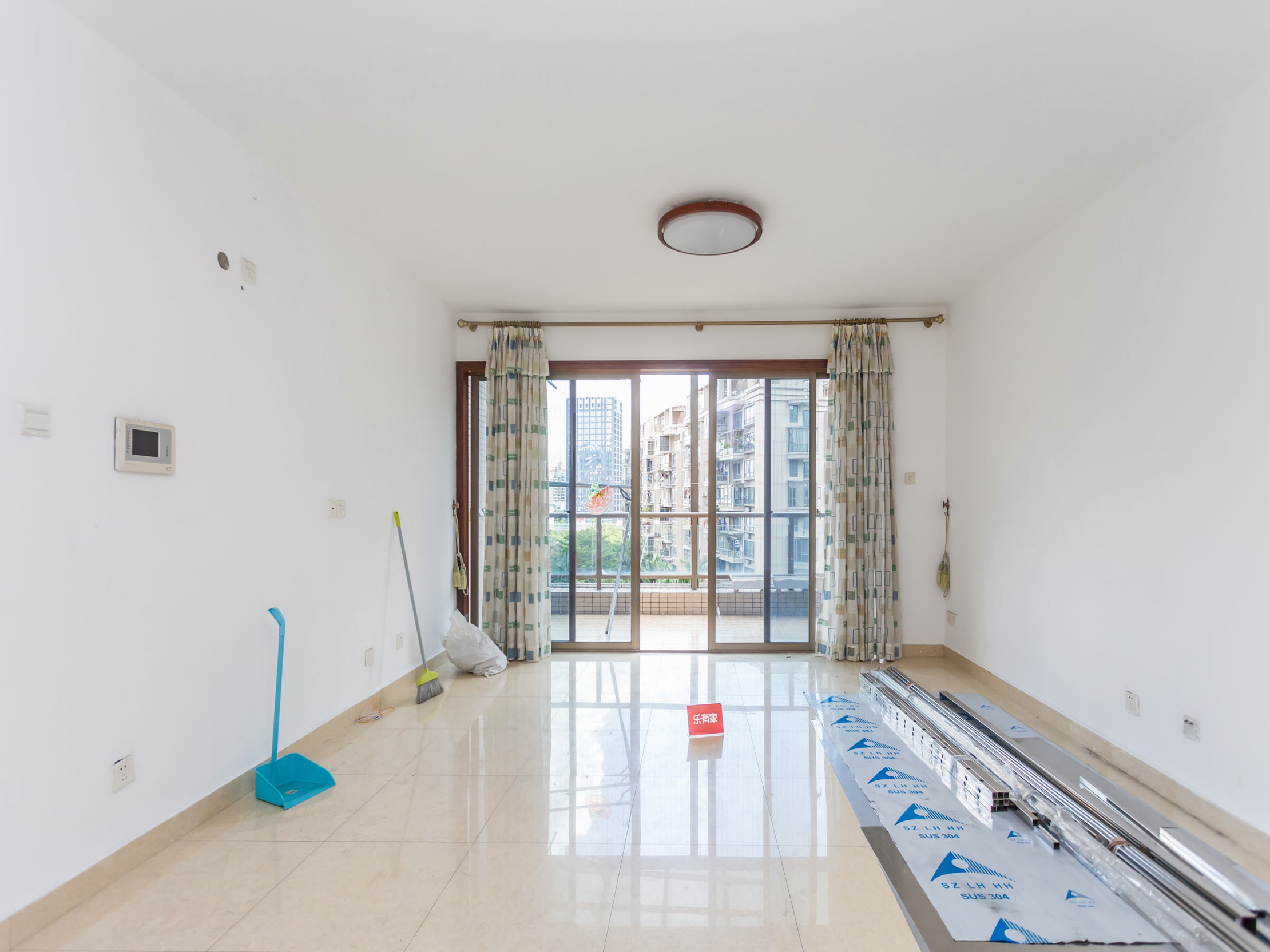 业主诚心出租，看房提前预约！-深圳幸福枫景花园租房