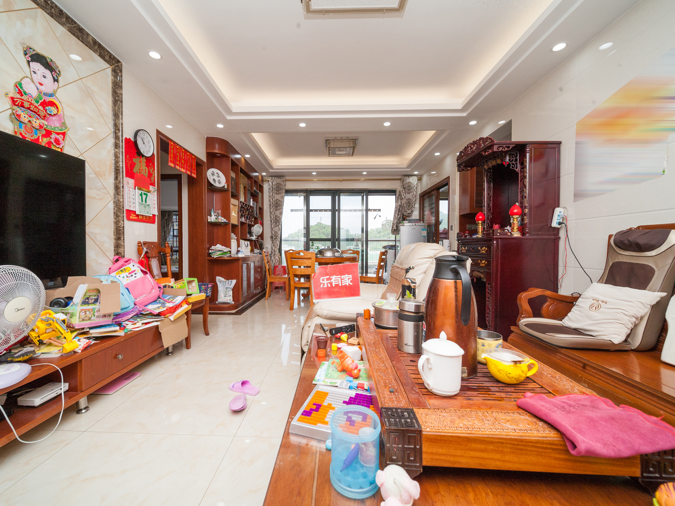 颐安一期，三室二厅二卫，家具齐全拎包入住-深圳颐安都会中央一期租房