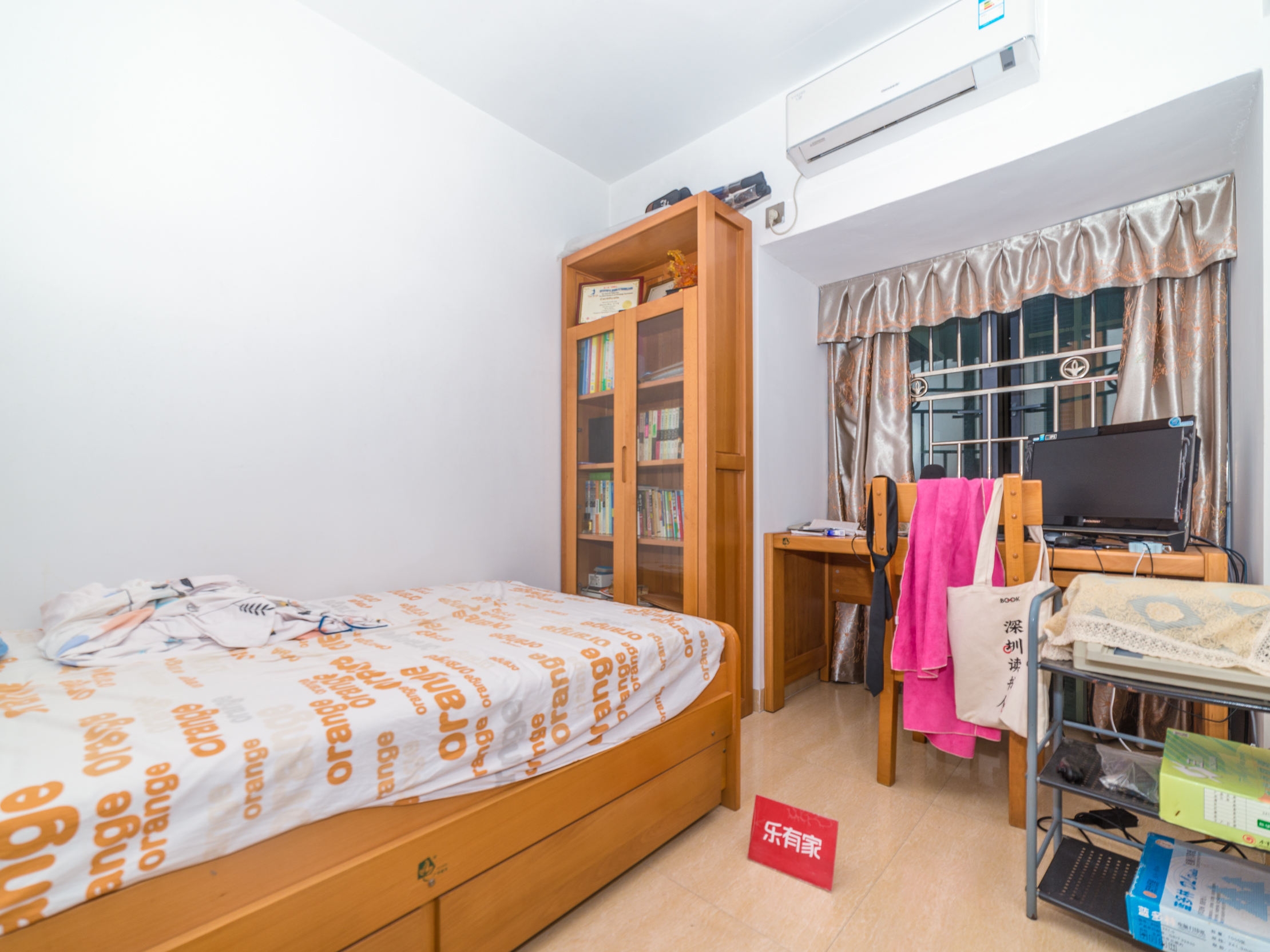 怡龙枫景园 南 普装 3室 2厅 88.62m²