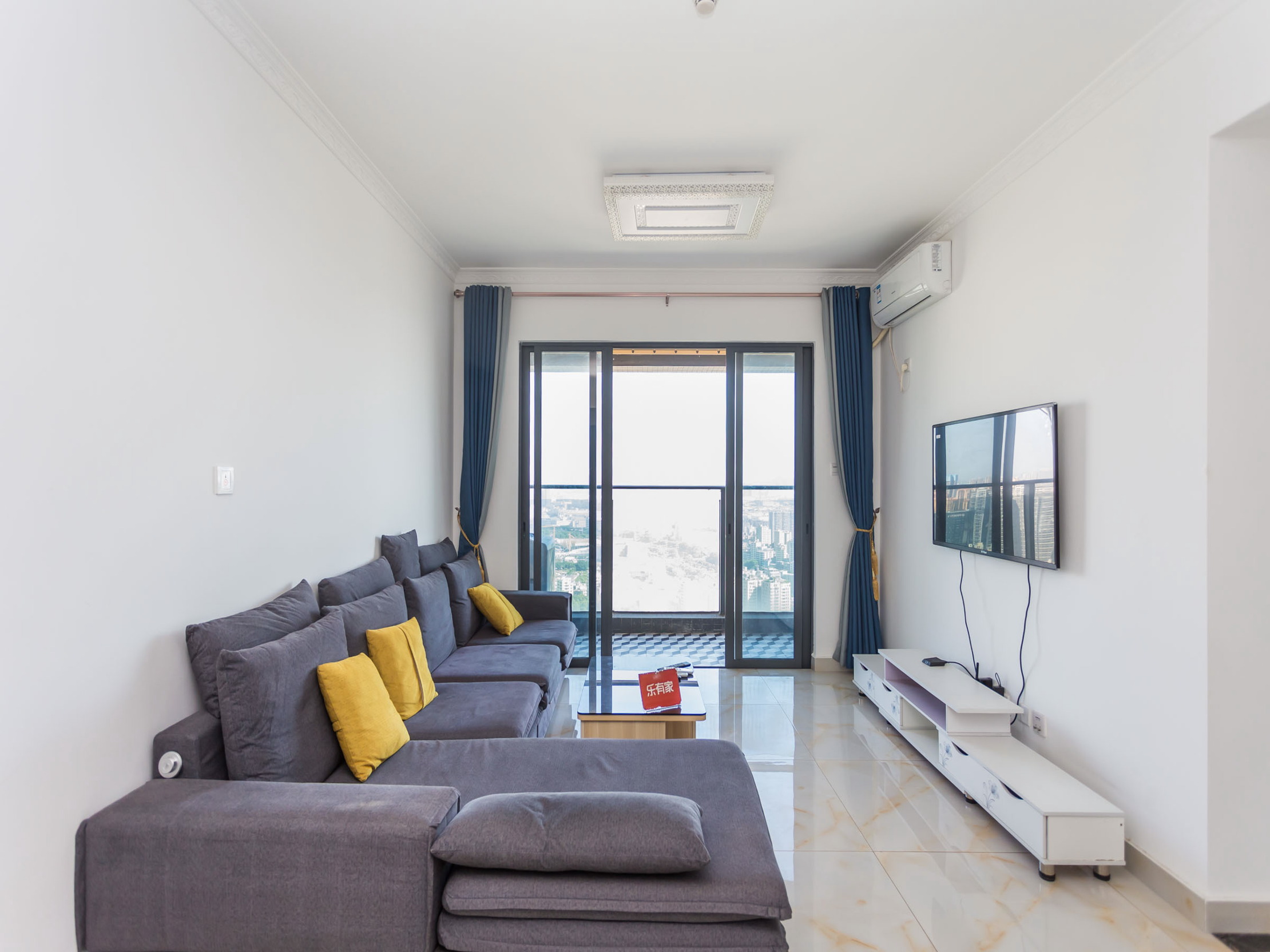 壹城5区精装修三房出租，家私电齐全拎包入住-深圳鸿荣源壹成中心花园5区租房