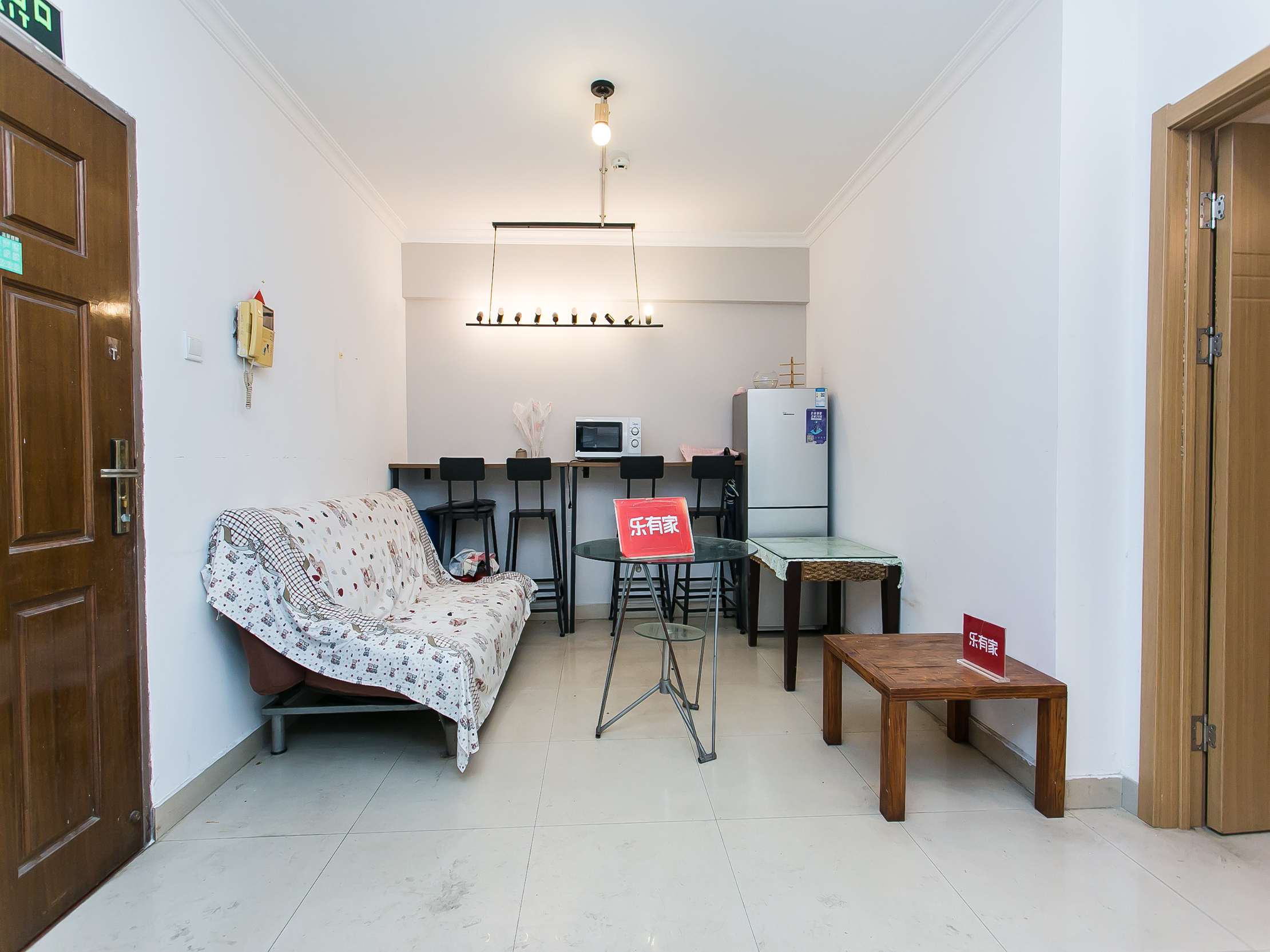 来福士旁边。拎包入住-佛山金晖大厦租房