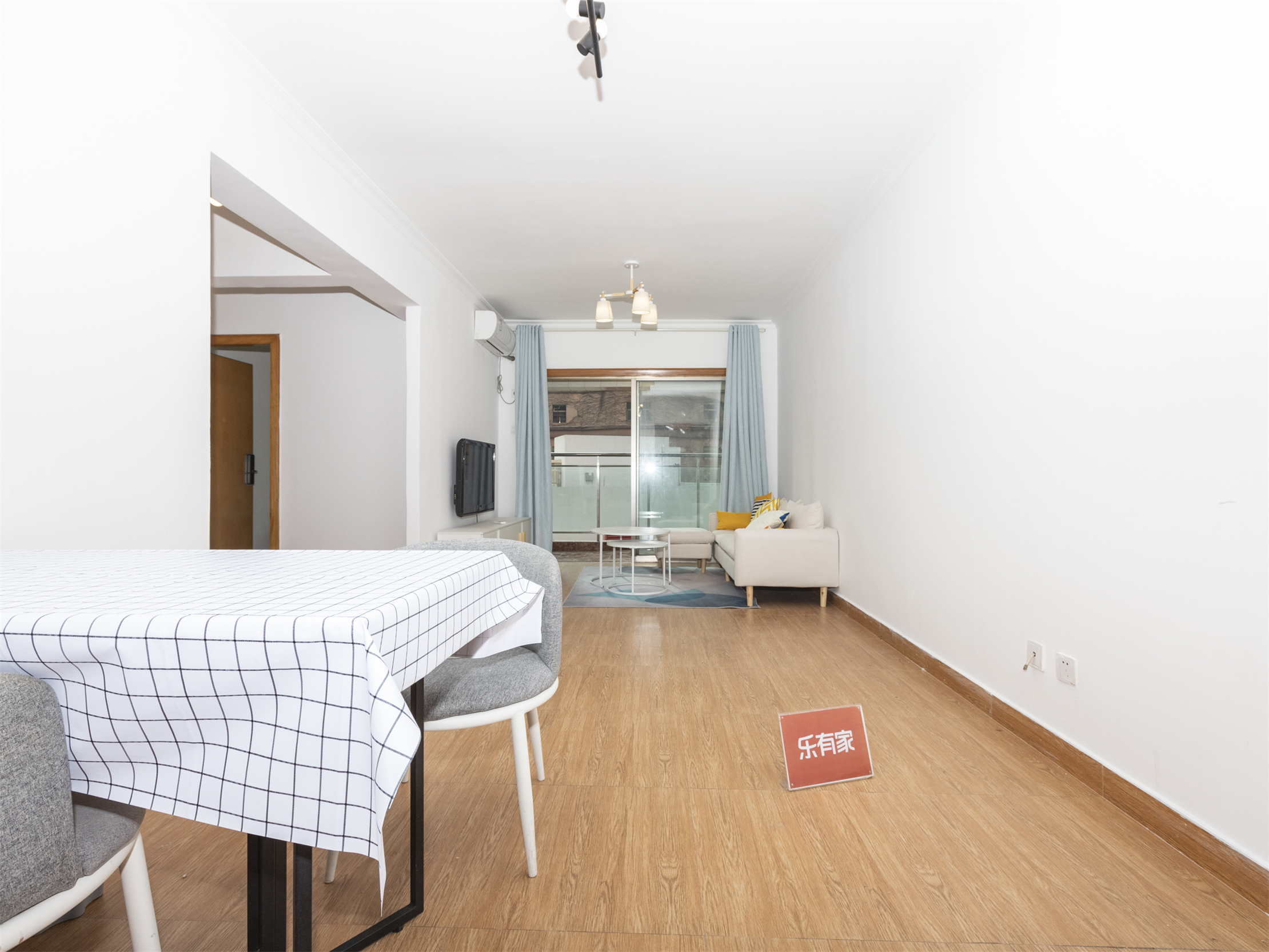 港田华园 3房2厅2卫 88.49㎡