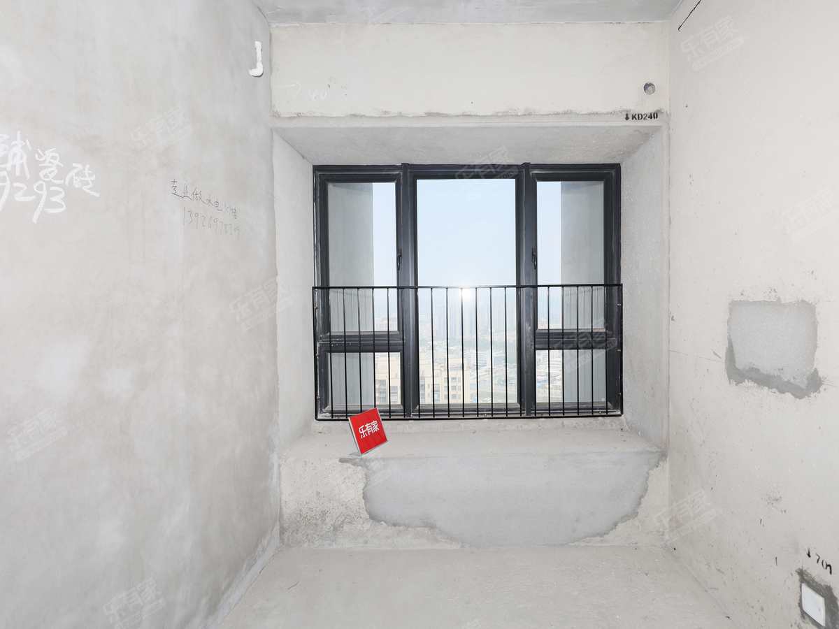 华发未来荟 3房2厅2卫 92.38㎡