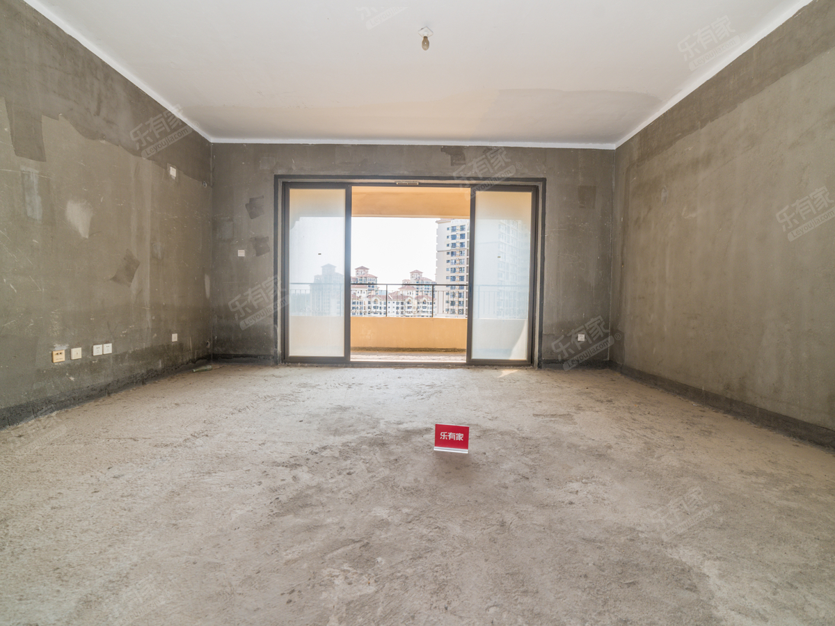 三期大户型，高使用率，两梯两户