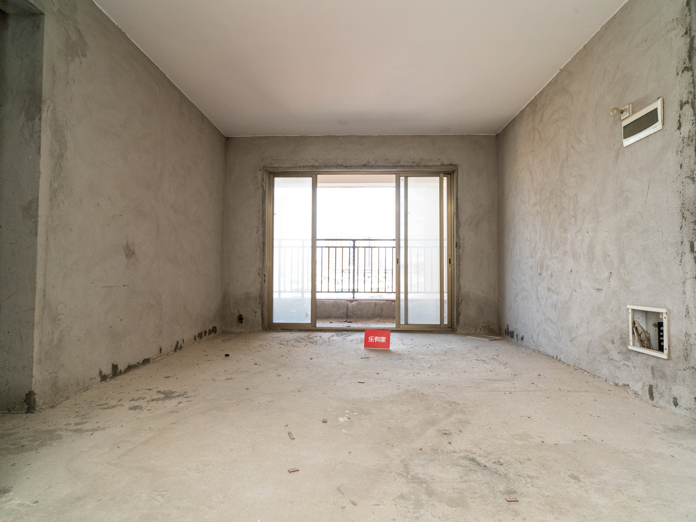 名门壹号，方正户型，高赠送，楼龄新，车位足，带重点学校，业主诚售，随时看房！-江门名门壹号二手房