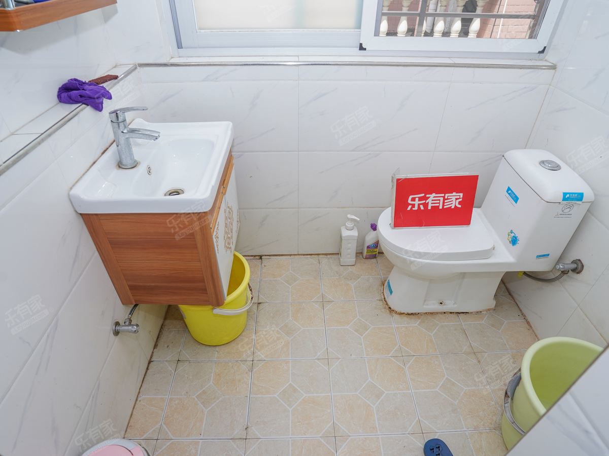 逸涛雅苑厕所-2