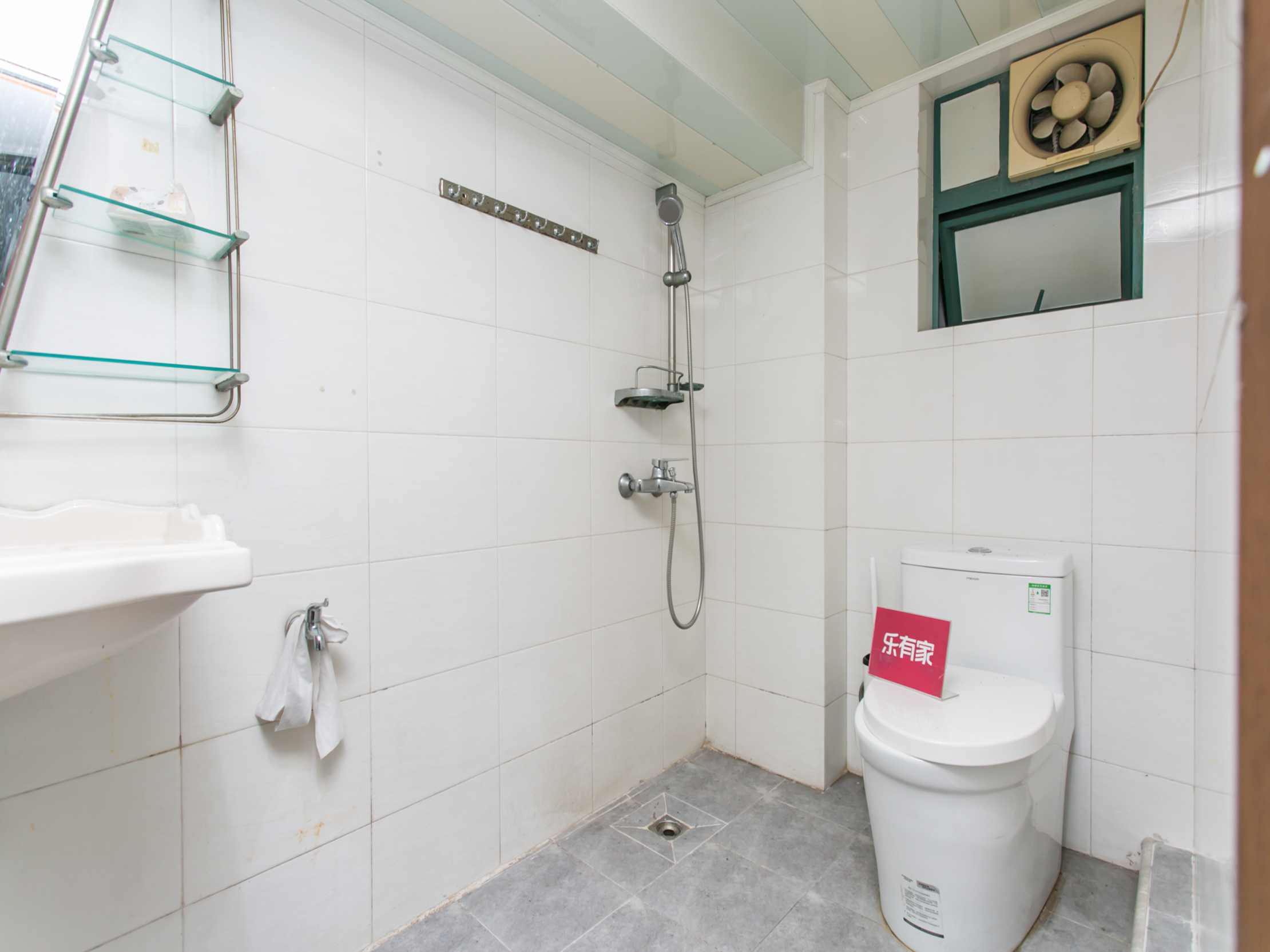 丽景城 西北 普装 5室 2厅 96.63m²