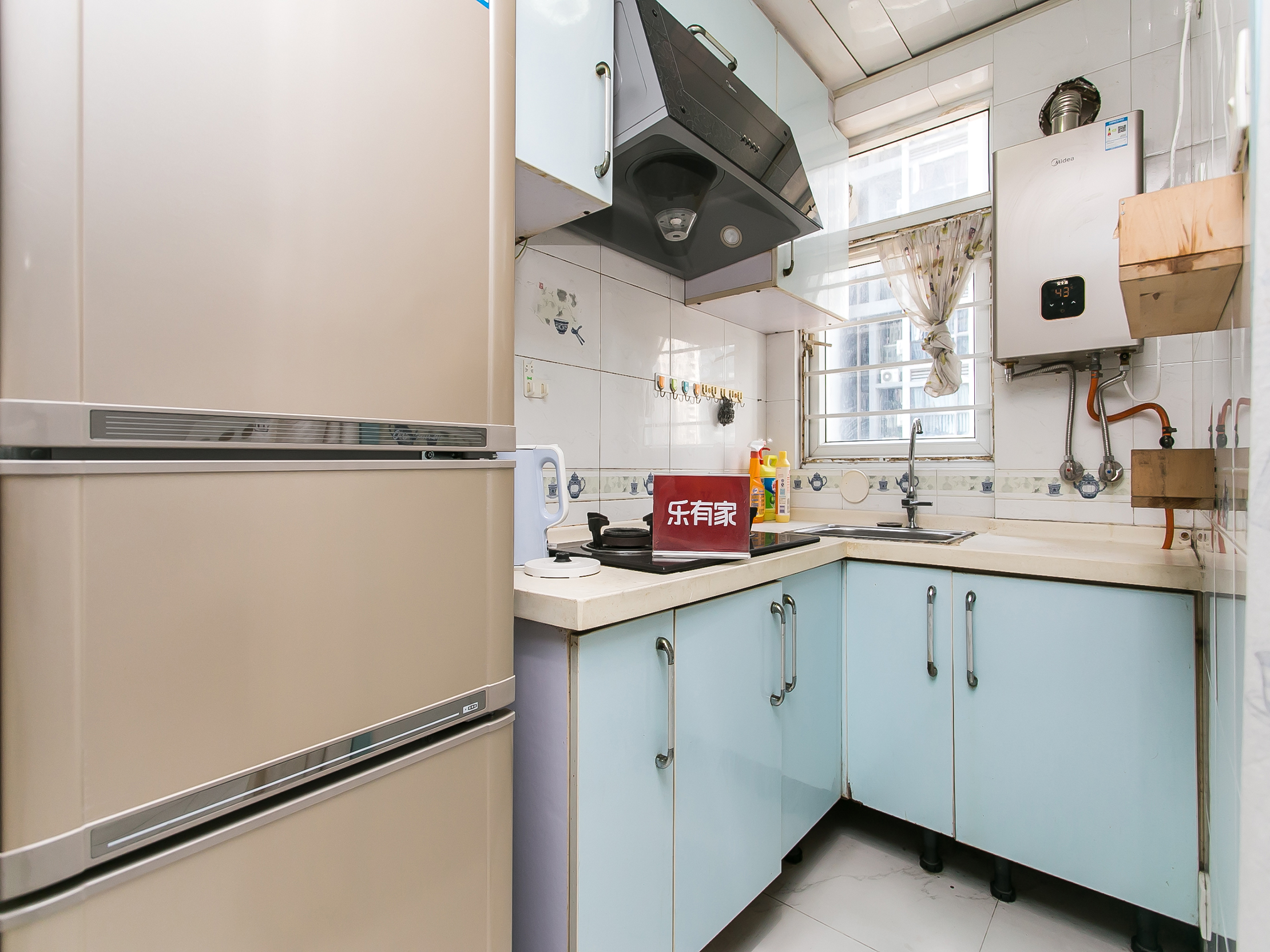 后海大两房，业主诚心出售，看房有钥匙