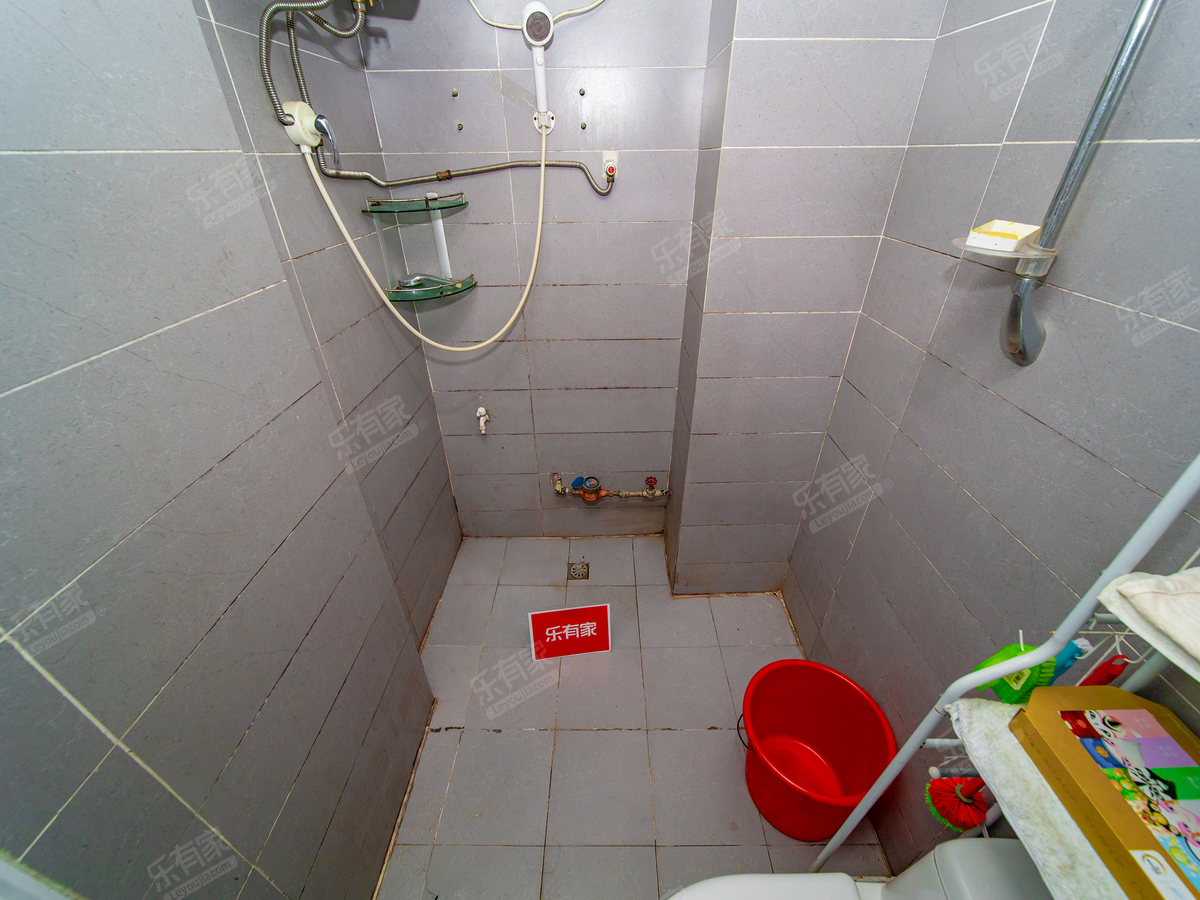 TATA公寓厕所-1