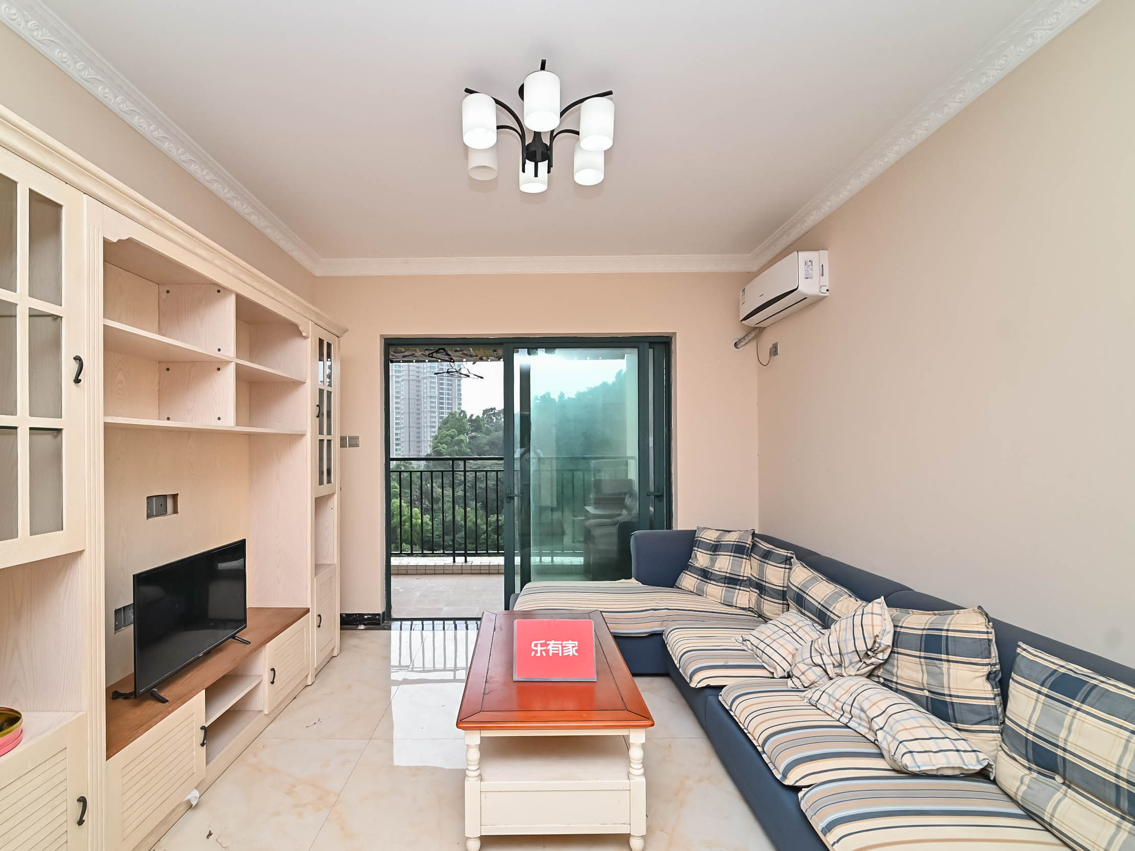 雅居乐铂爵山，税费低、户型方正，朝南采光佳，带地面花园，架空层花园，业主诚心出售，随时看房！-中山雅居乐铂爵山二手房