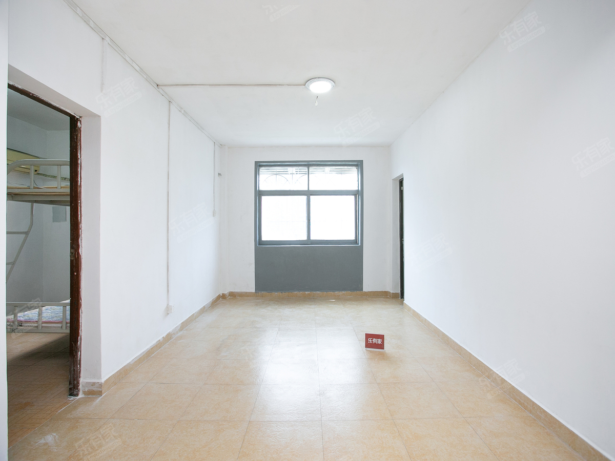 富盈门北精装2室2厅79.93m²