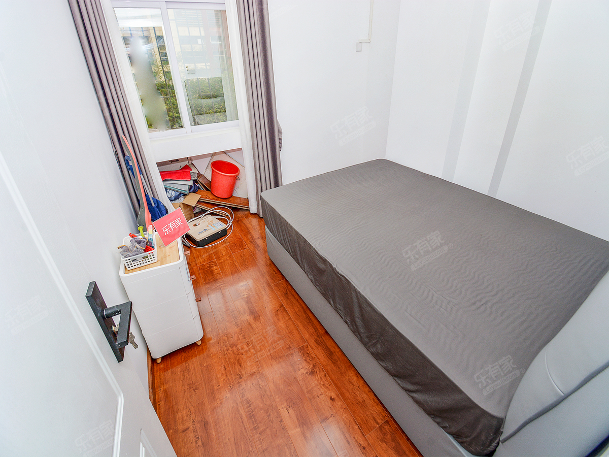 精装3房，户型格局好，看房方便，议价空间大