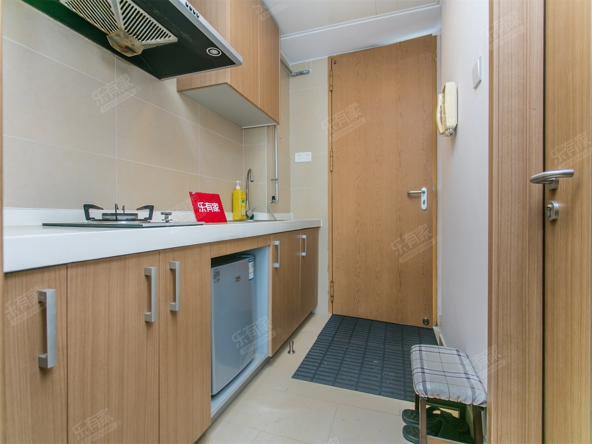 龙岗坂田万科第五园五期精装大单间诚心出售