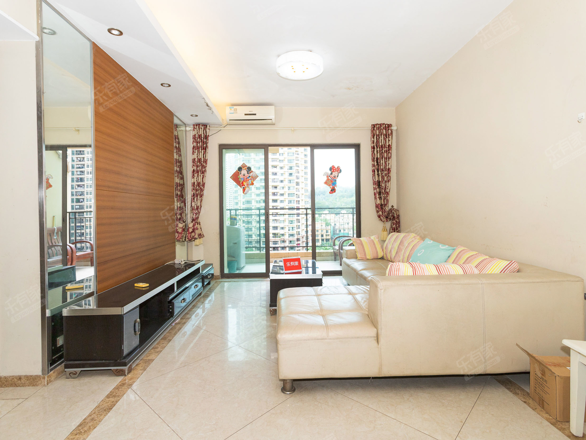 端正大2房，家私齐全，装修很好可以拎包入住