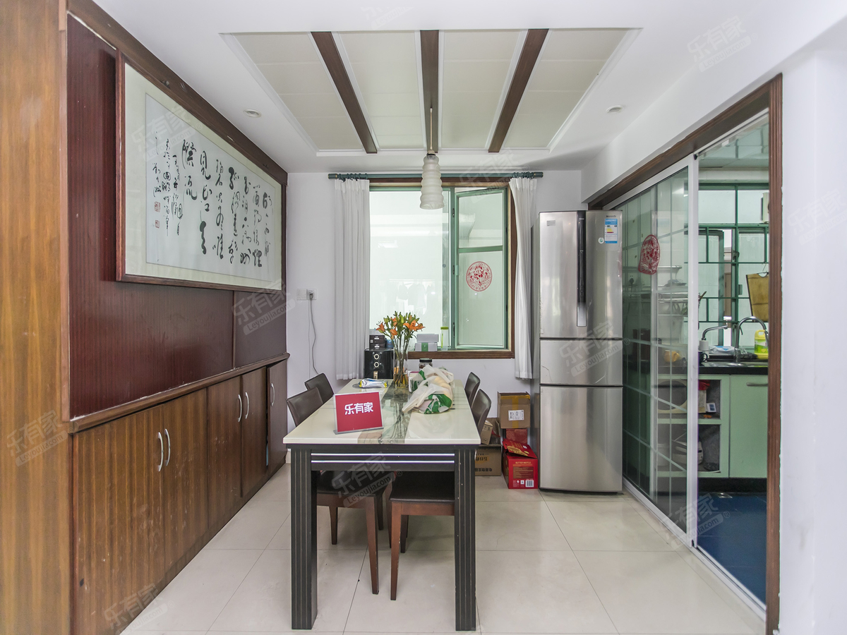 安静看花园，3梯7户带车位，诚心出售！