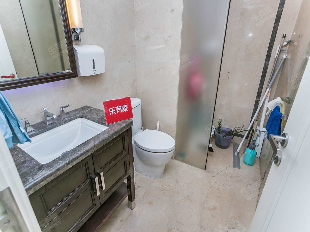 东海国际公寓（深圳）厕所-1