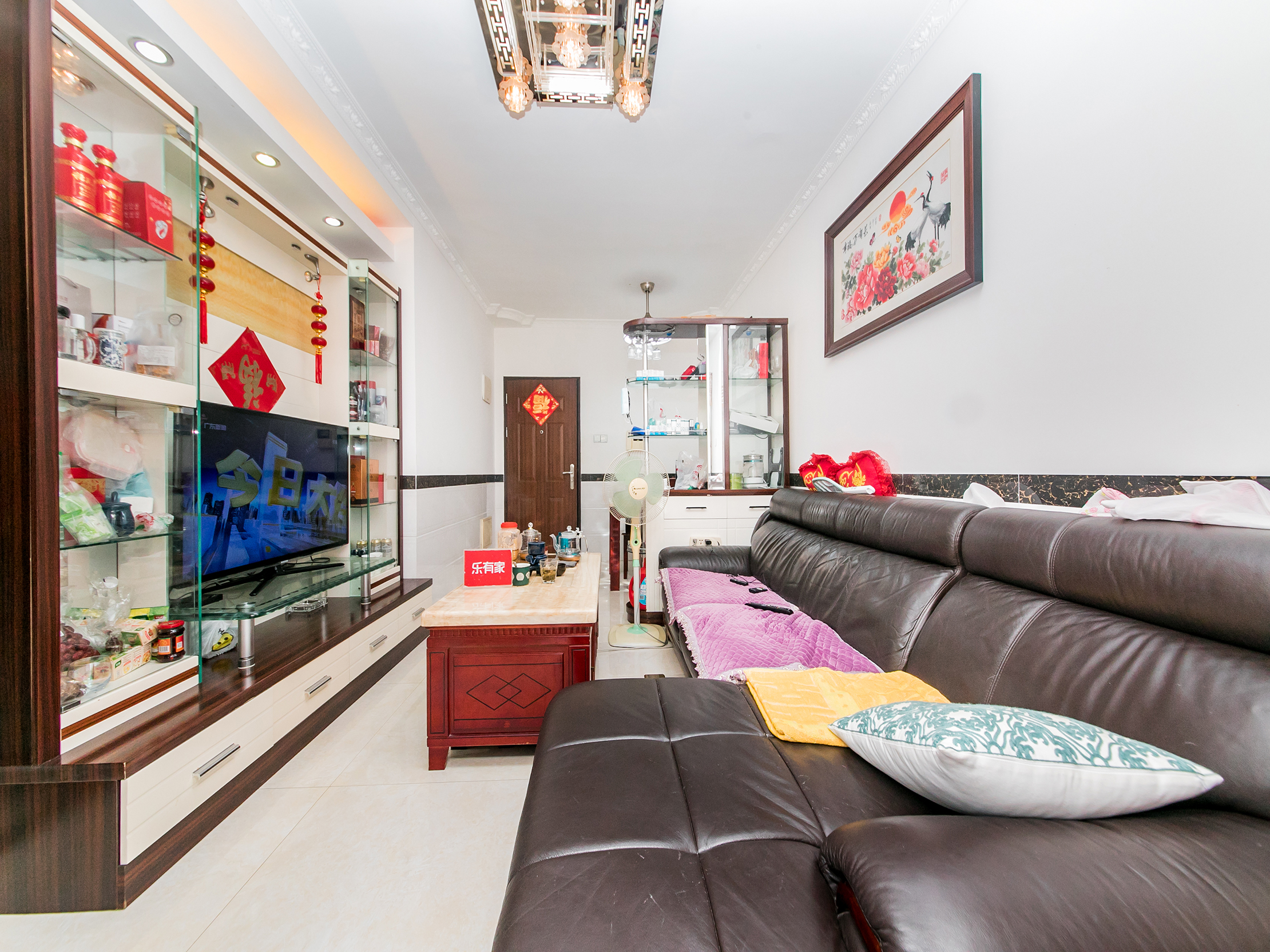 红山刚需上车，温馨两房，业主诚心卖