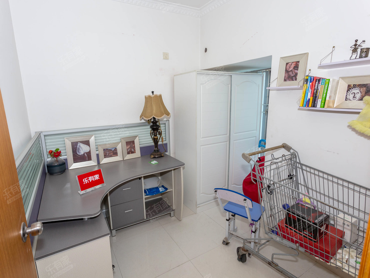 高赠送，龙外学校，环境优美，地铁口800米，中心城里头的宁静