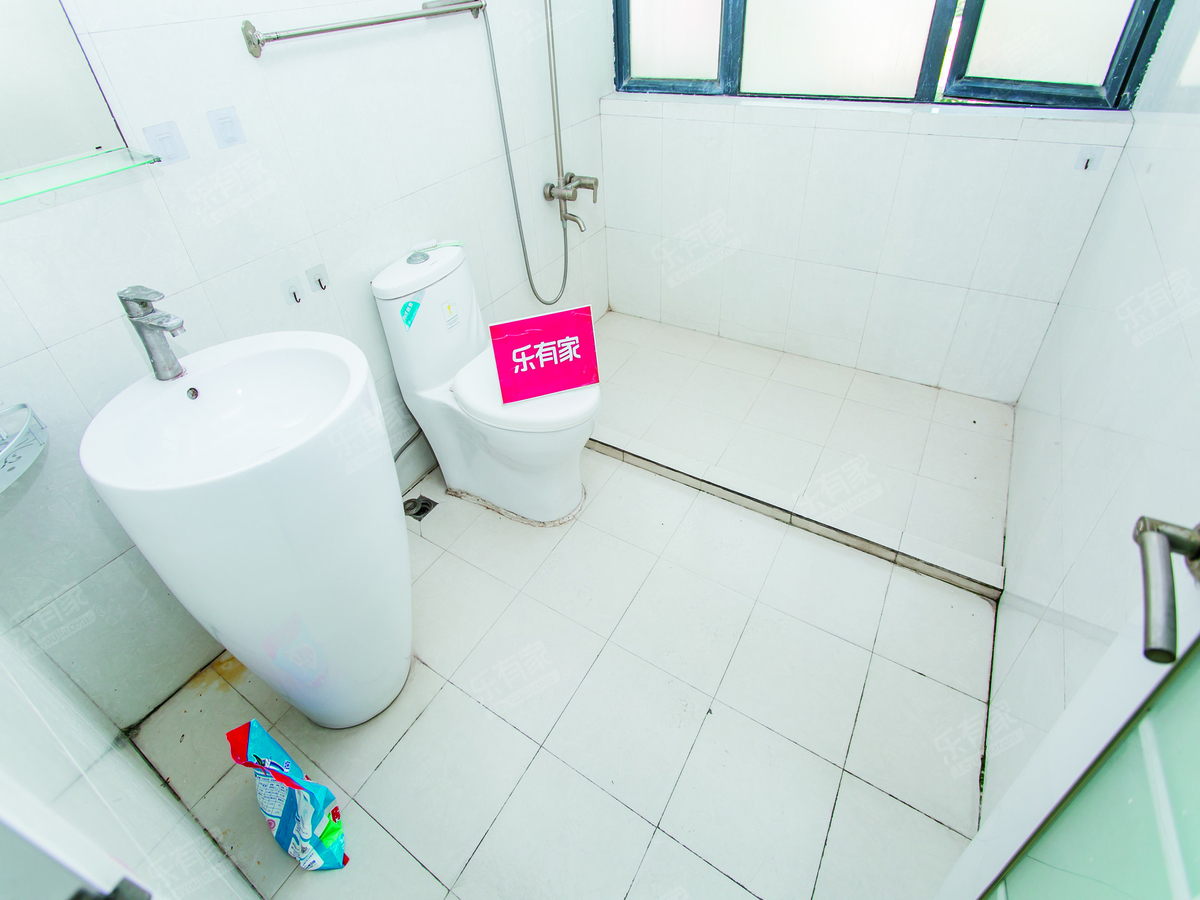 东港印象家园厕所-1