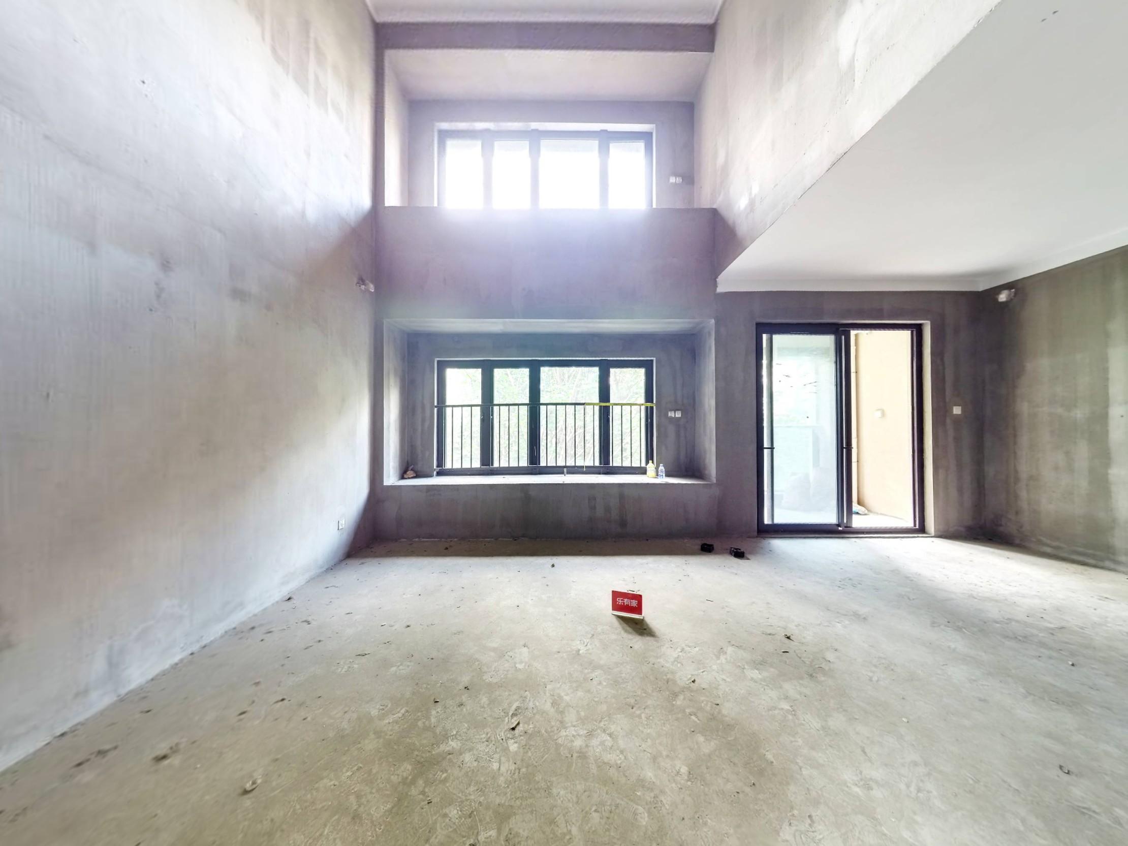 前海时代二期复式毛坯出售