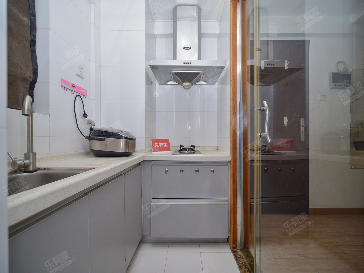 富通城三期精装一房诚心出售