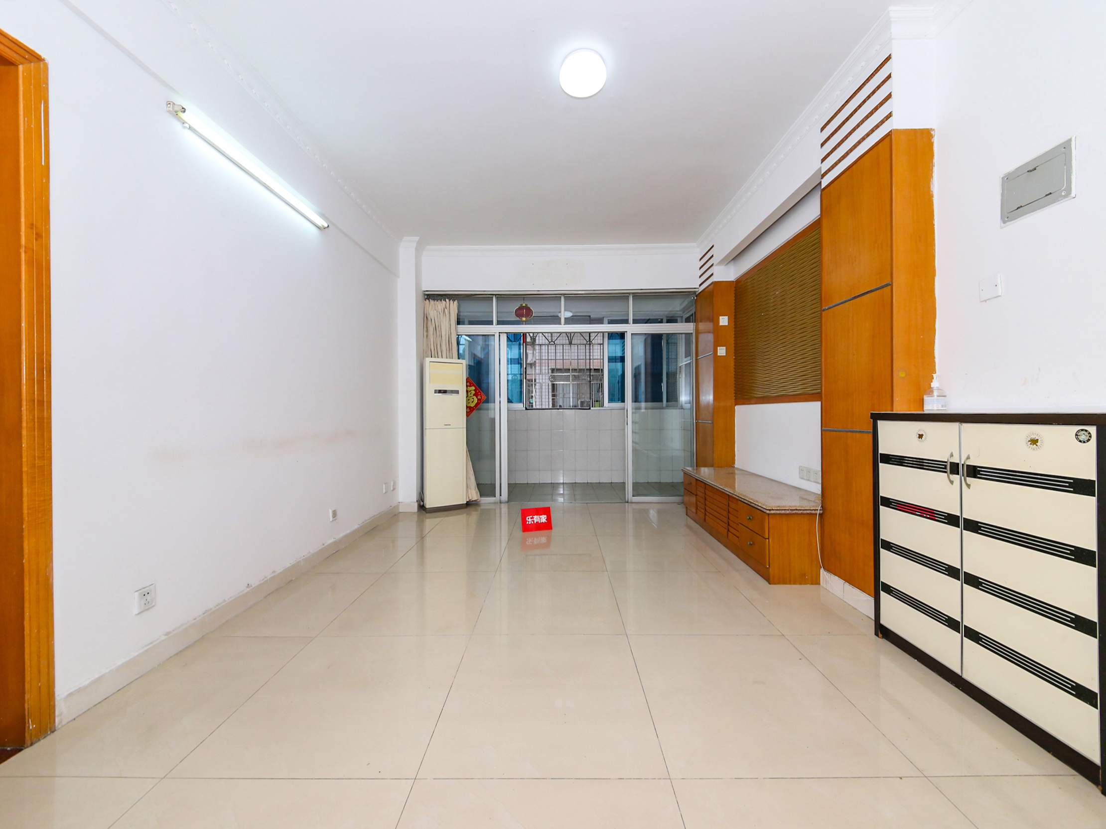 银山楼 3房2厅2卫 93㎡